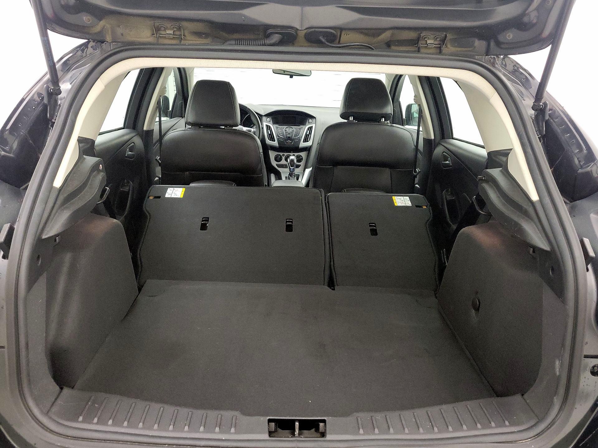 Thumbnail: 2014 Ford Focus - 20