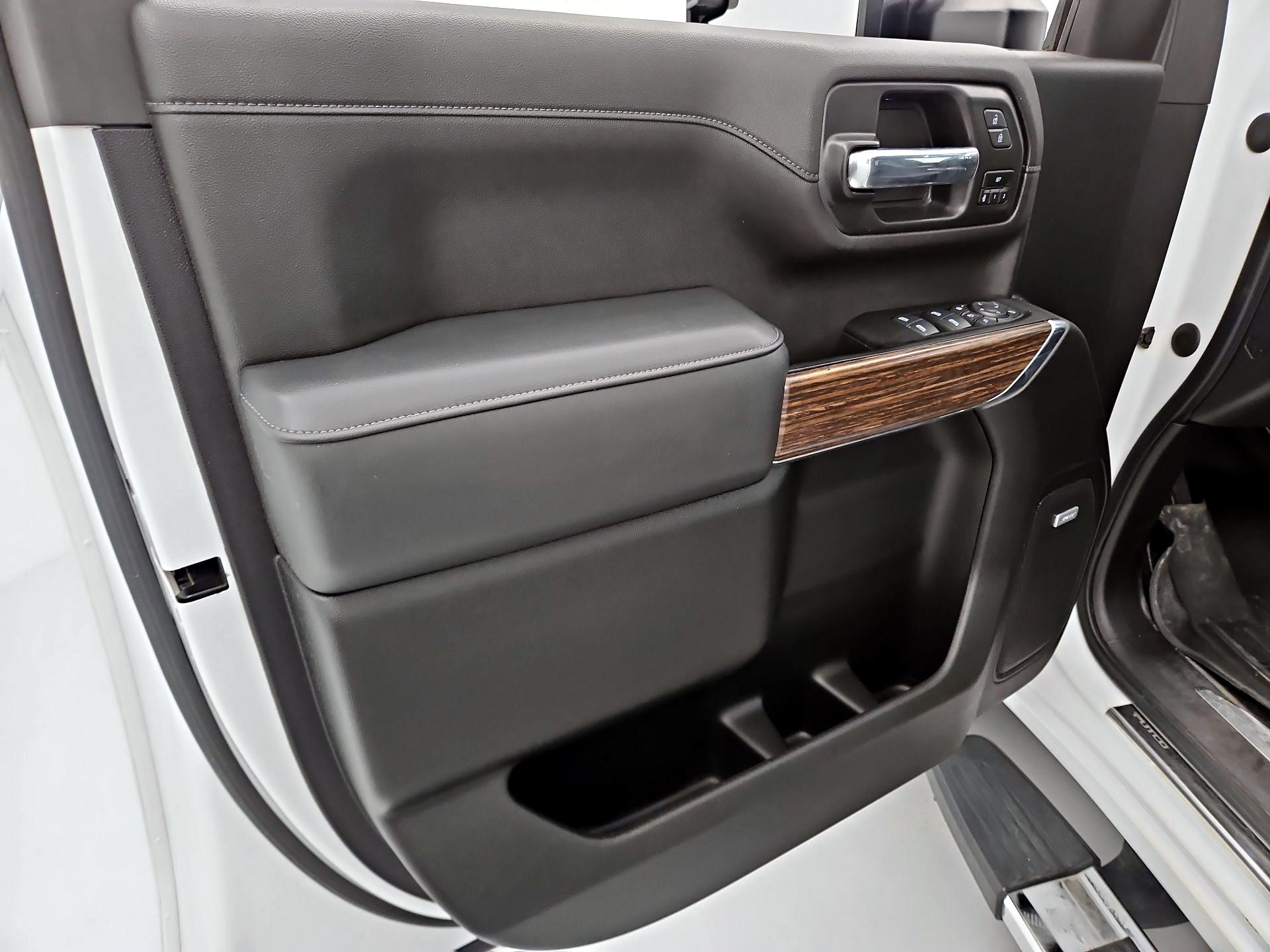 Thumbnail: 2023 Chevrolet Silverado 3500 - 12