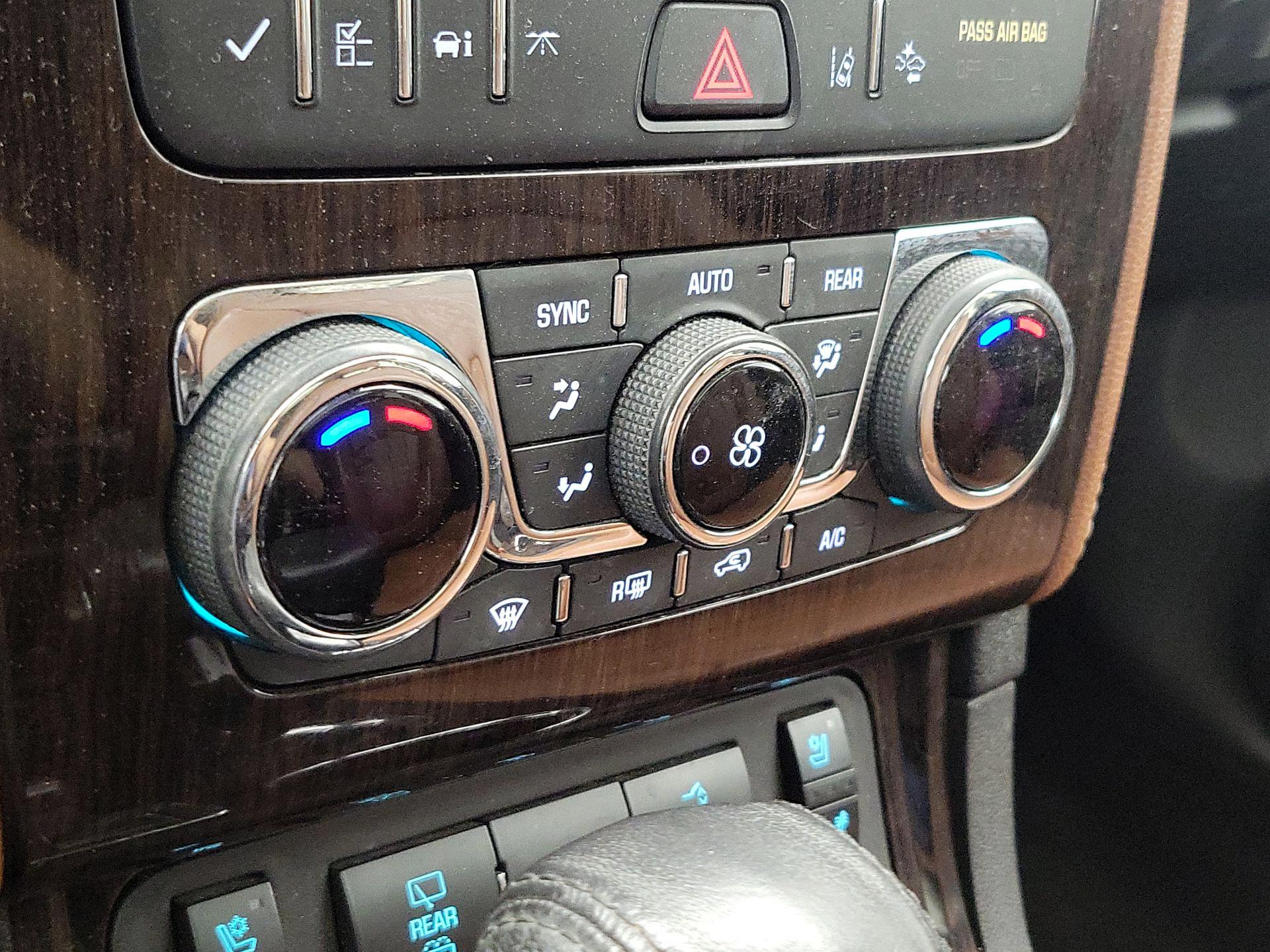 Thumbnail: 2017 Chevrolet Traverse - 16