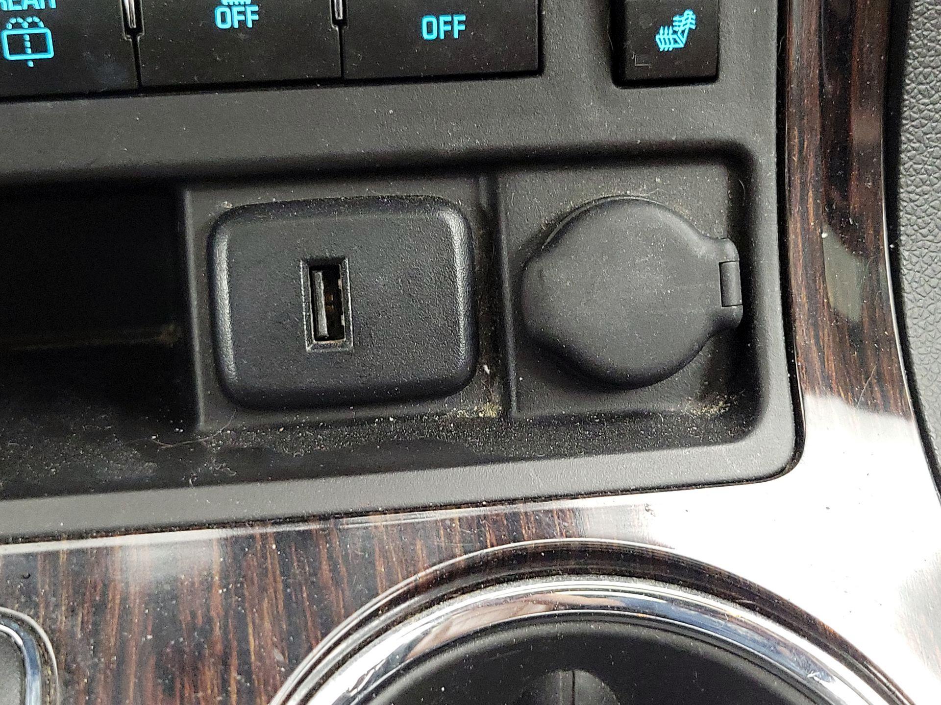 Thumbnail: 2017 Chevrolet Traverse - 18