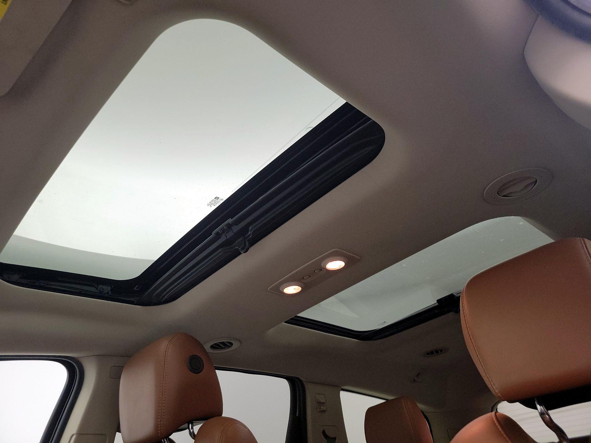 Thumbnail: 2017 Chevrolet Traverse - 19