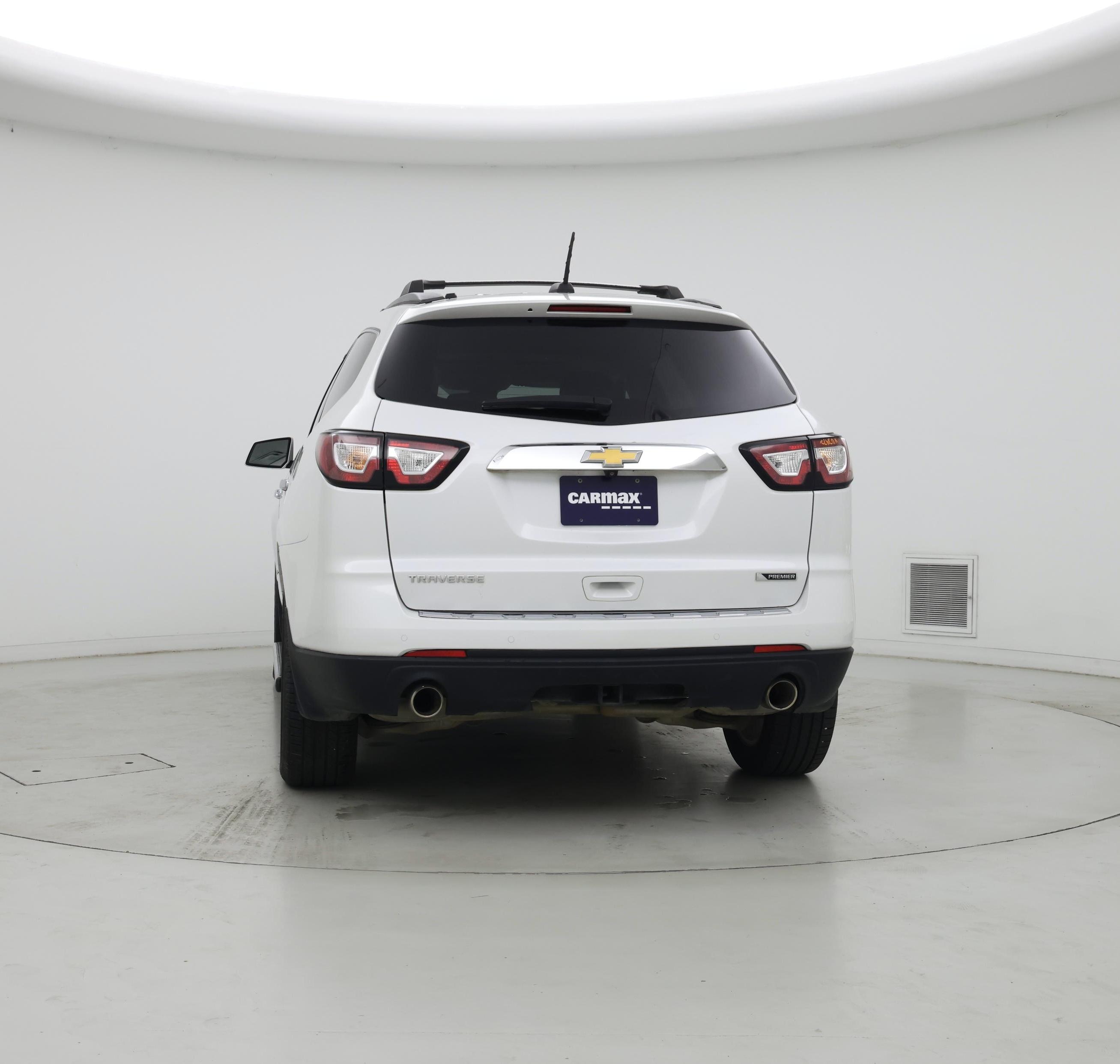 Thumbnail: 2017 Chevrolet Traverse - 6