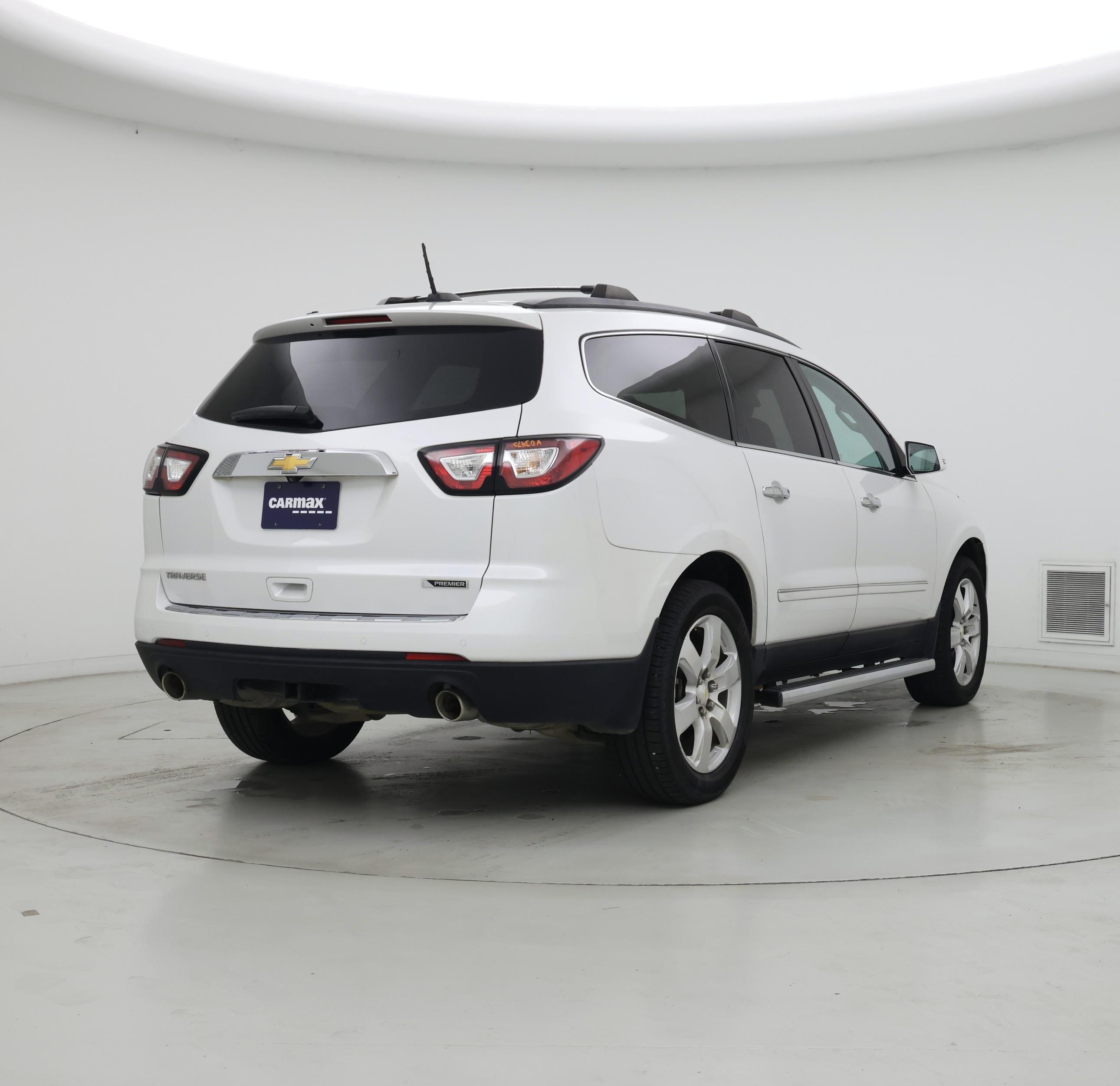 Thumbnail: 2017 Chevrolet Traverse - 8