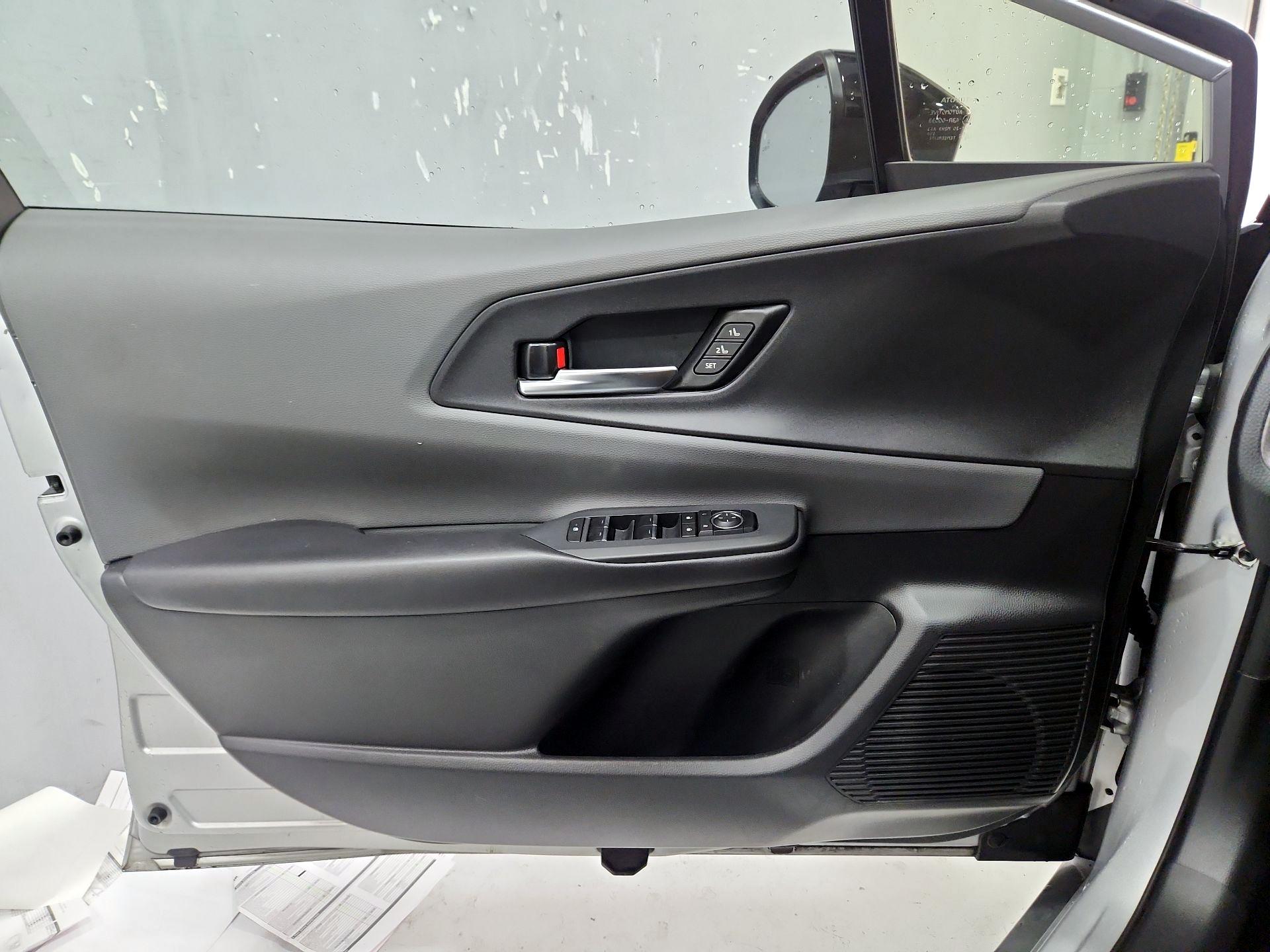 Thumbnail: 2023 Toyota Prius - 12