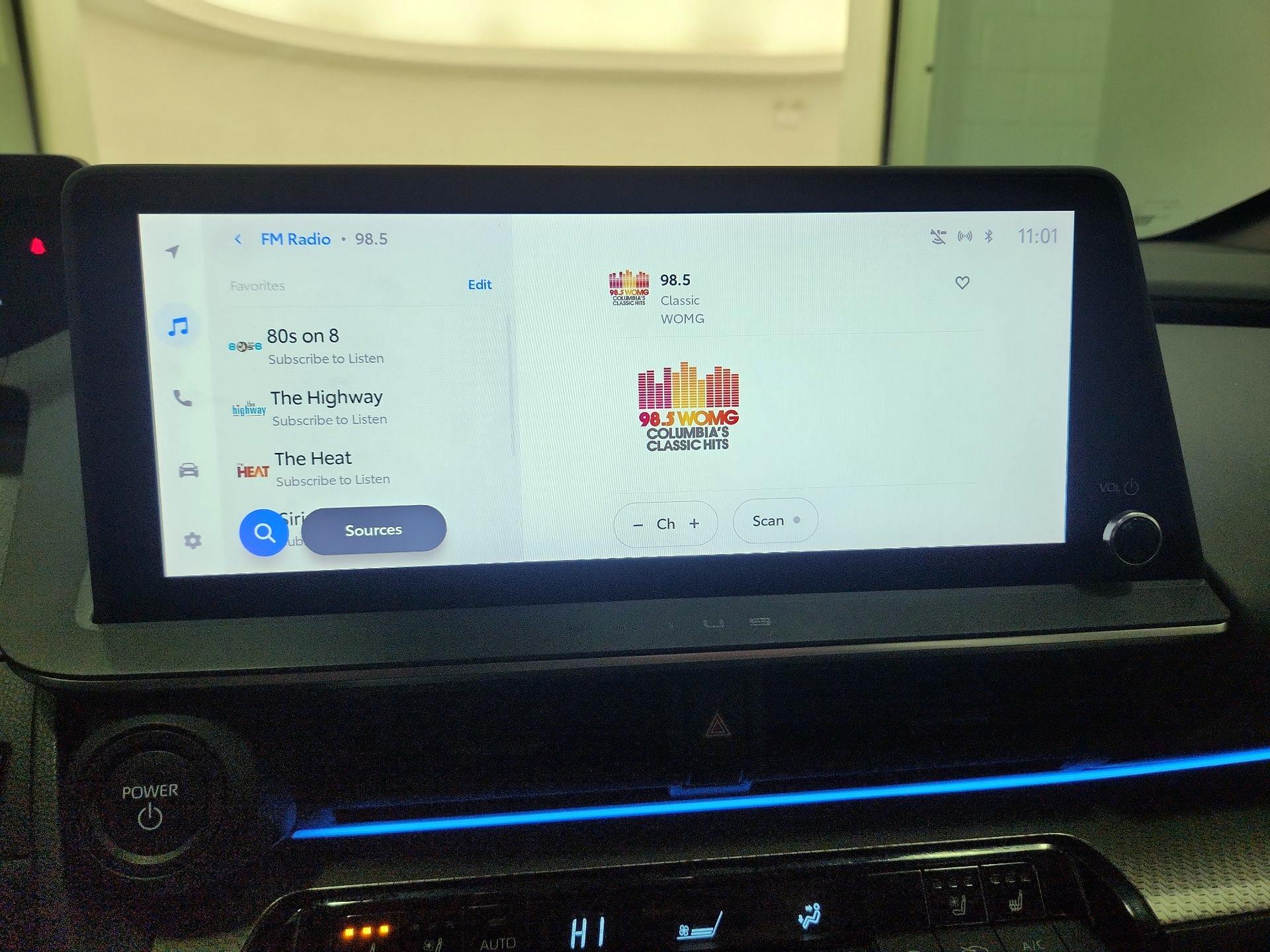 Thumbnail: 2023 Toyota Prius - 15