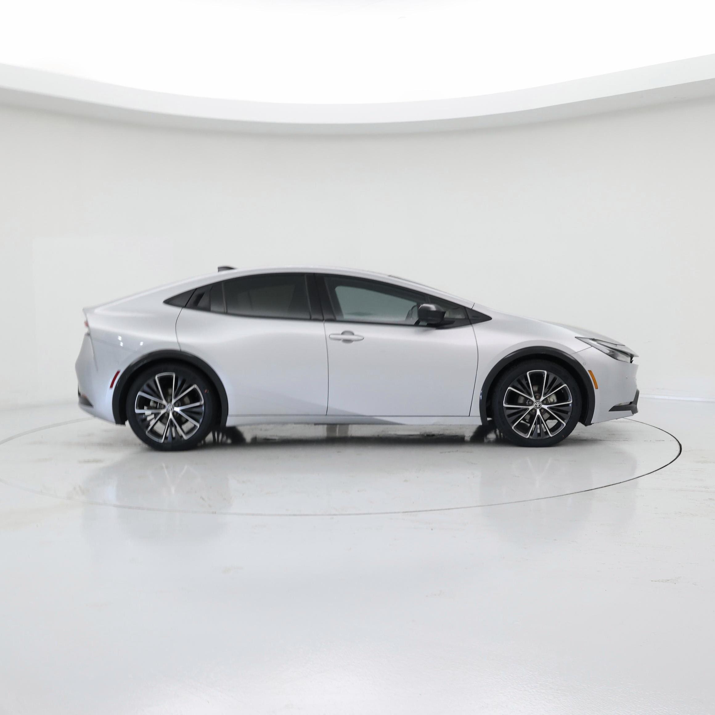 Thumbnail: 2023 Toyota Prius - 7