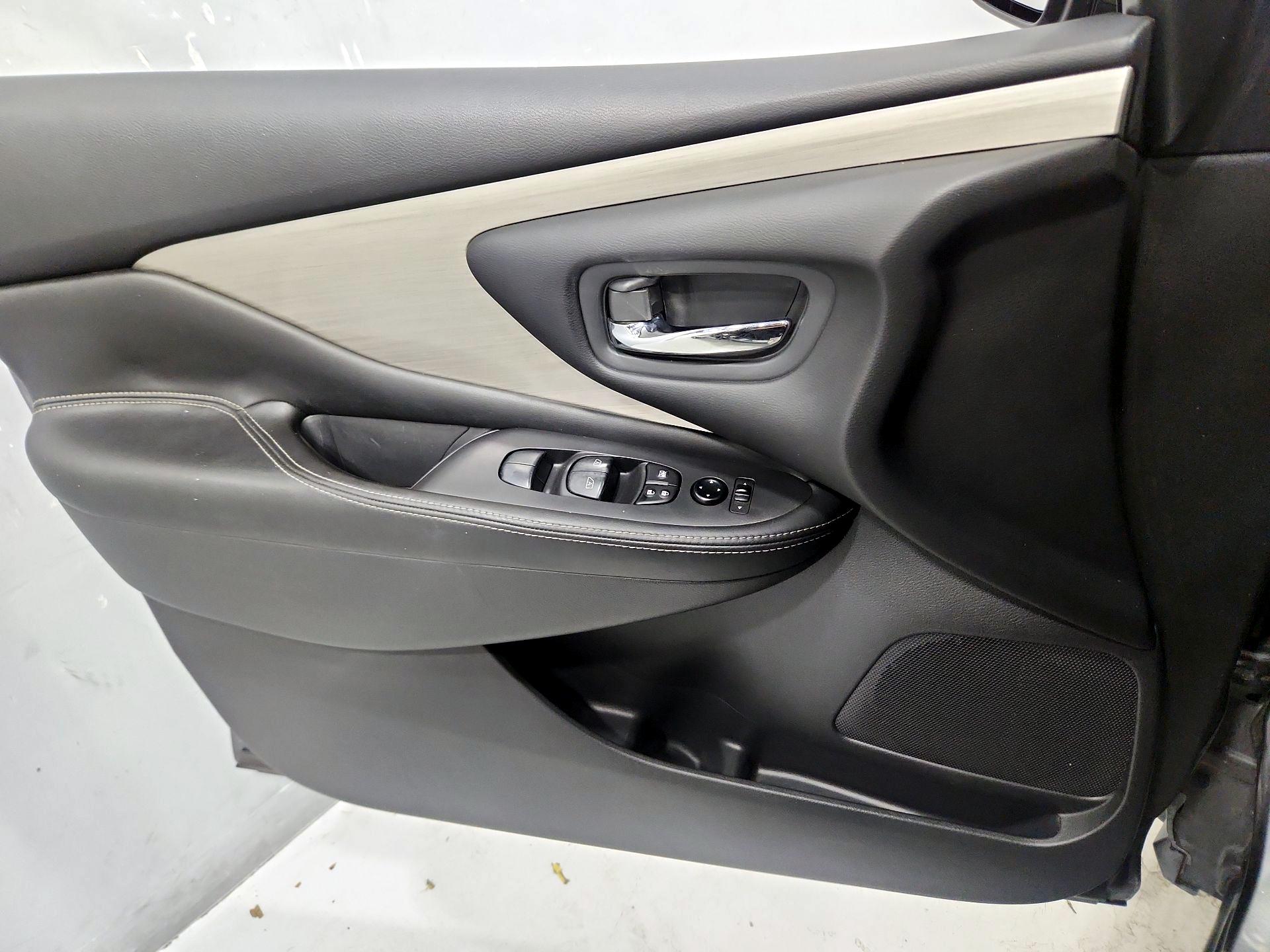 Thumbnail: 2015 Nissan Murano - 12