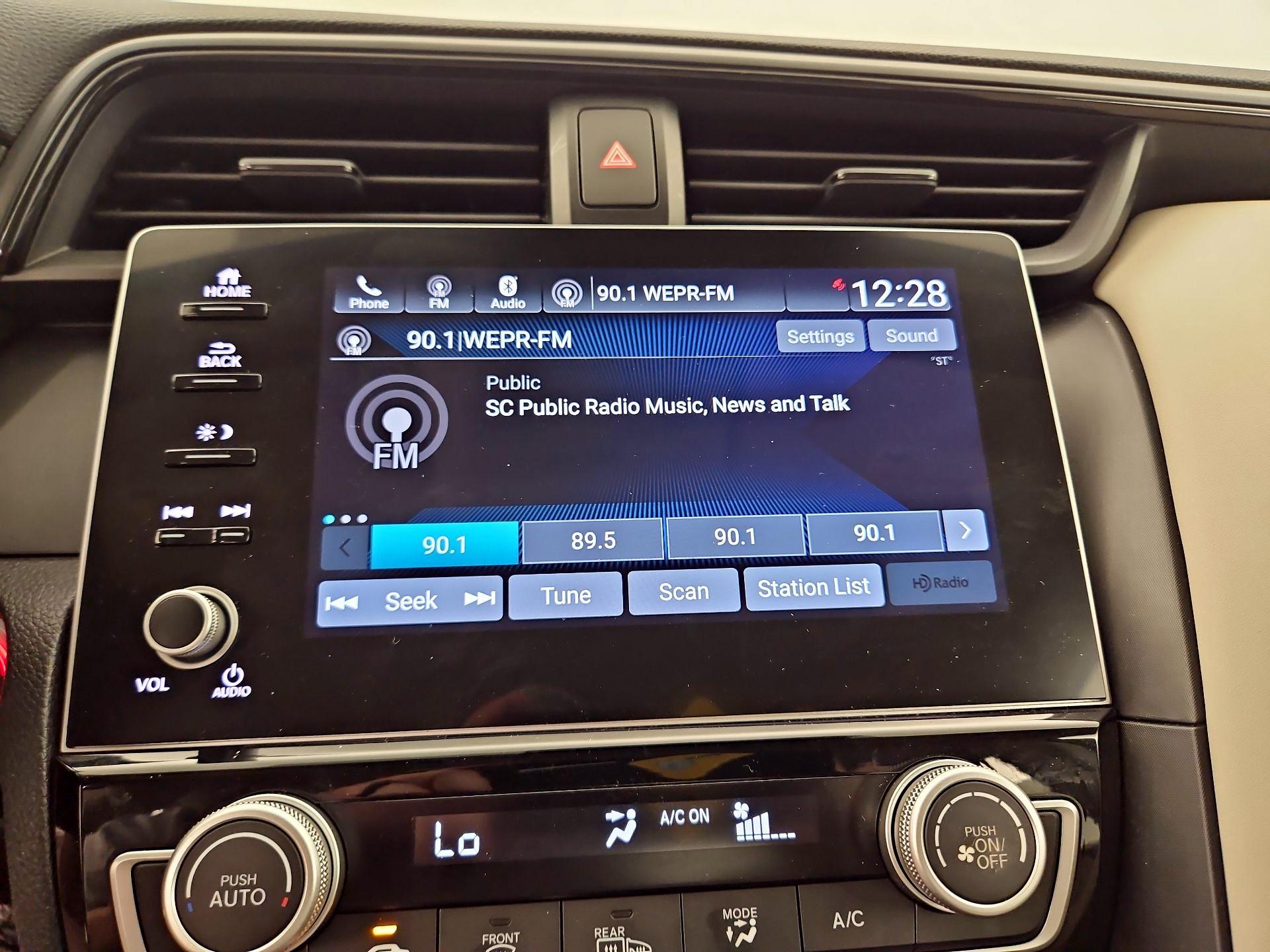 Thumbnail: 2021 Honda Insight - 15