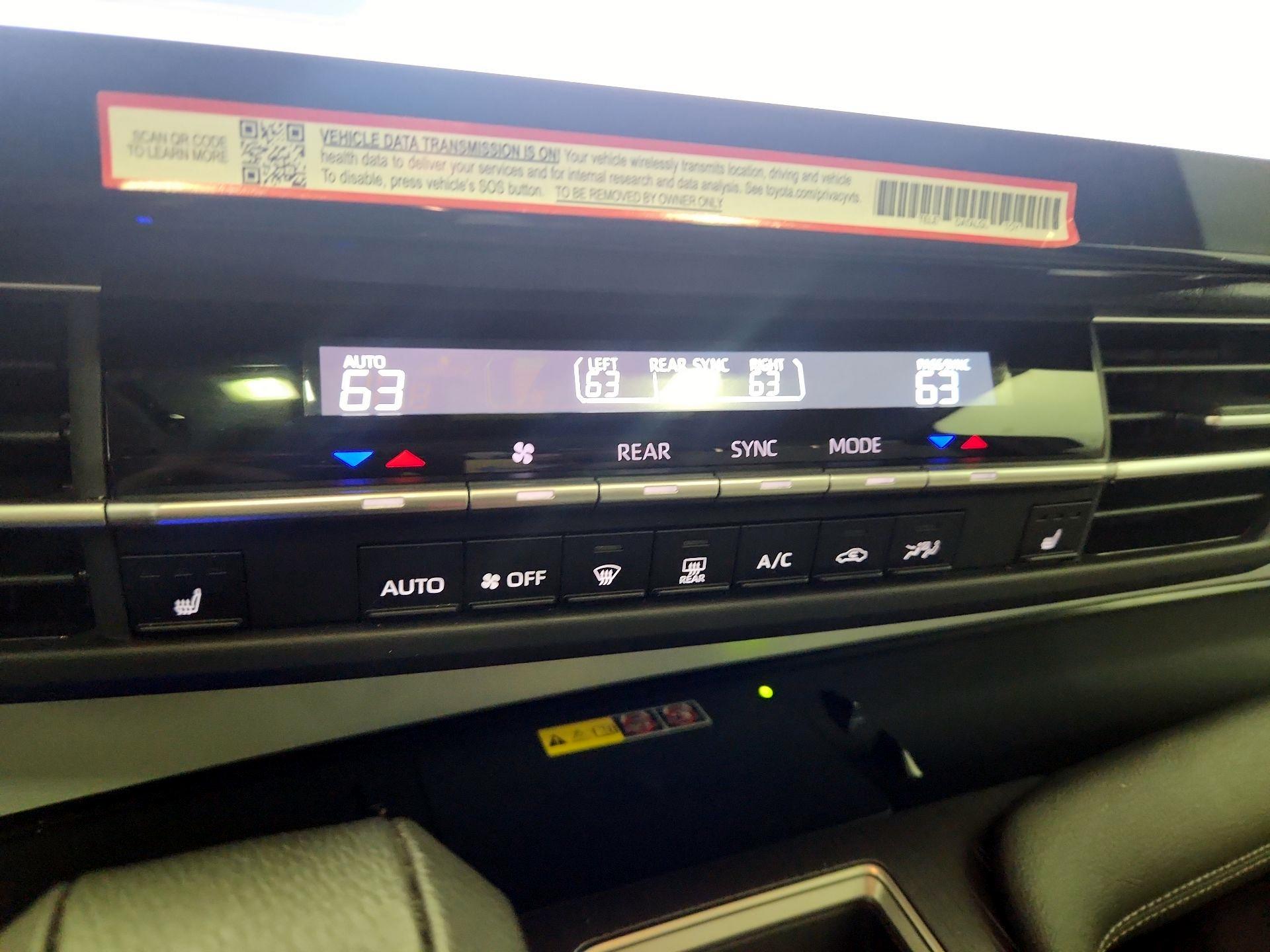 Thumbnail: 2025 Toyota Sienna - 17