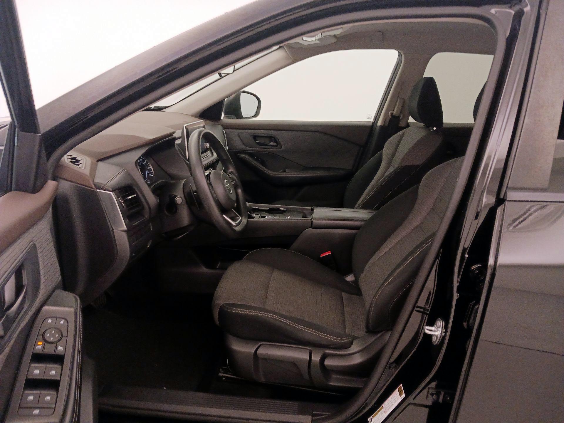 Thumbnail: 2021 Nissan Rogue - 11