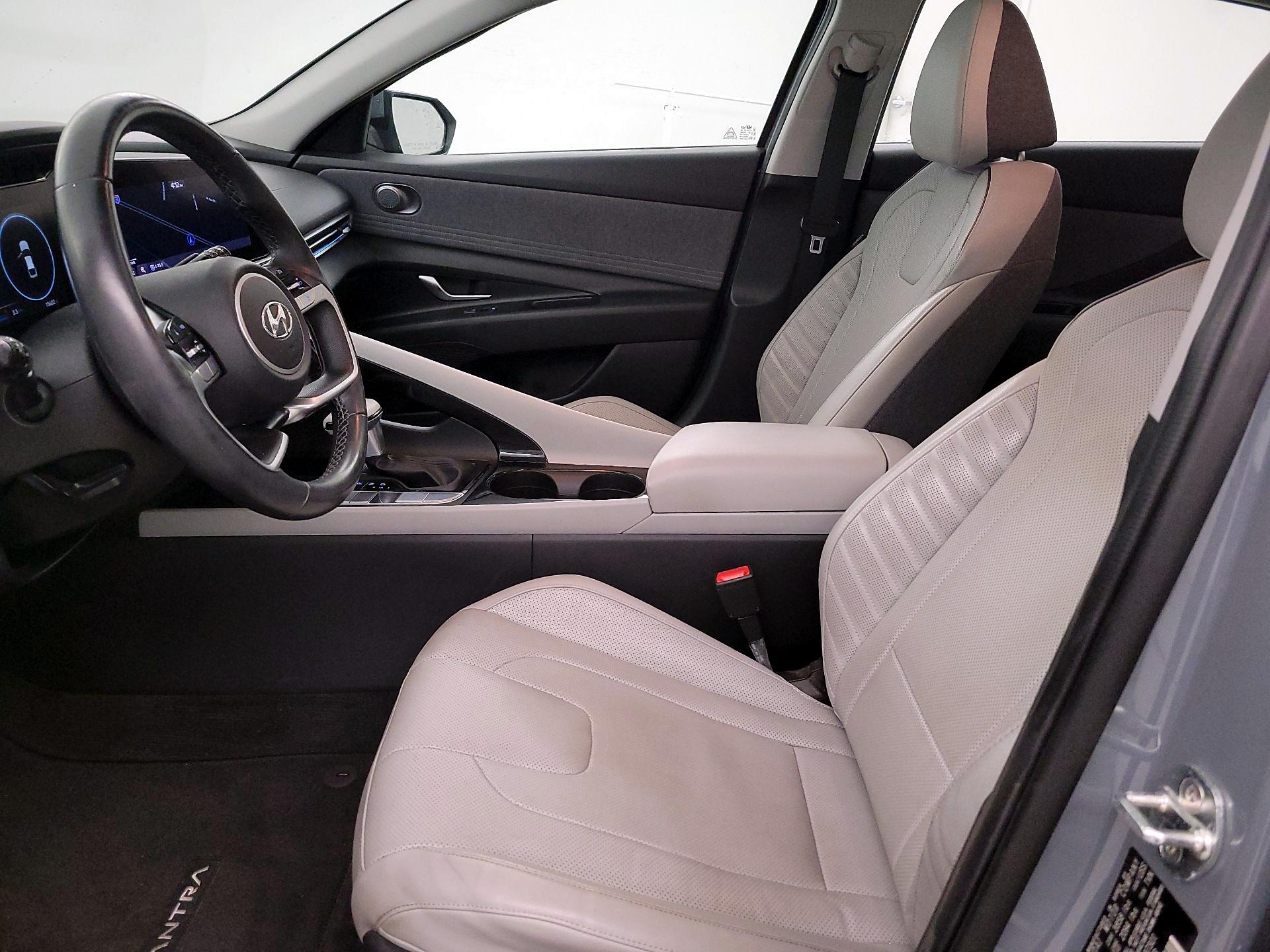 Thumbnail: 2021 Hyundai Elantra - 11