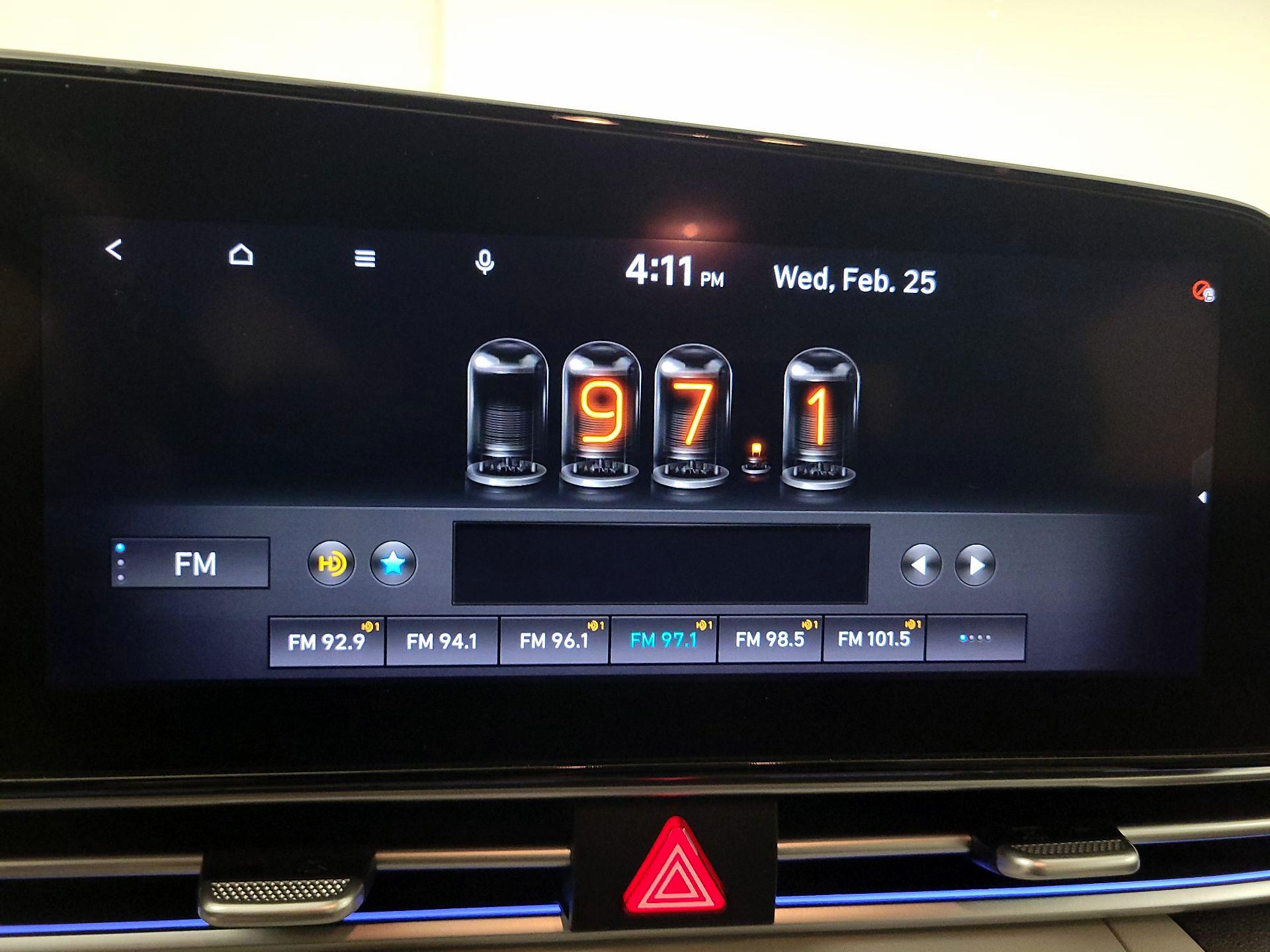 Thumbnail: 2021 Hyundai Elantra - 16