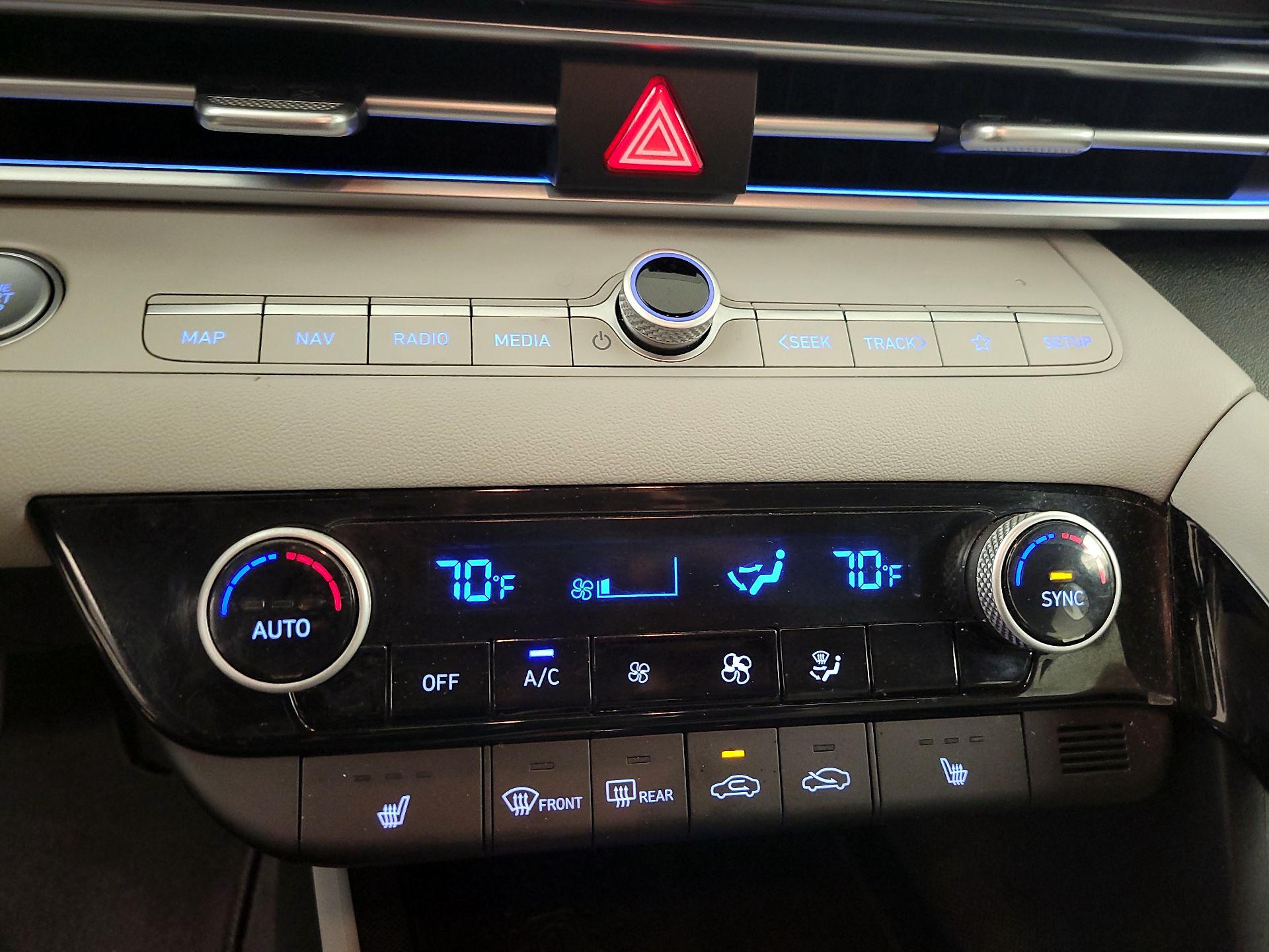 Thumbnail: 2021 Hyundai Elantra - 17