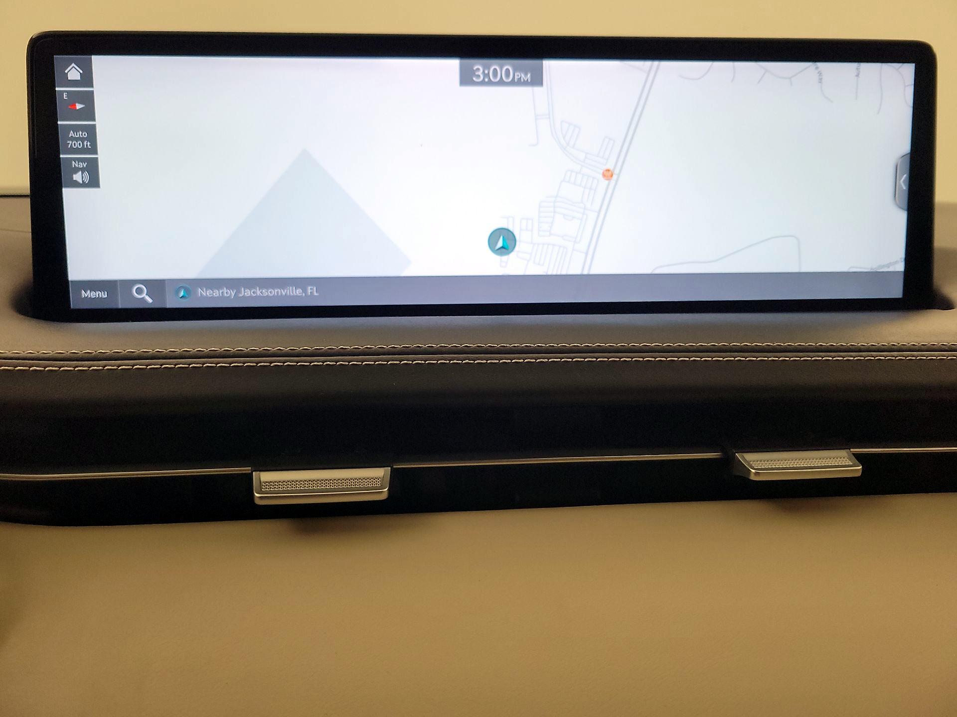 Thumbnail: 2022 Genesis GV70 - 14