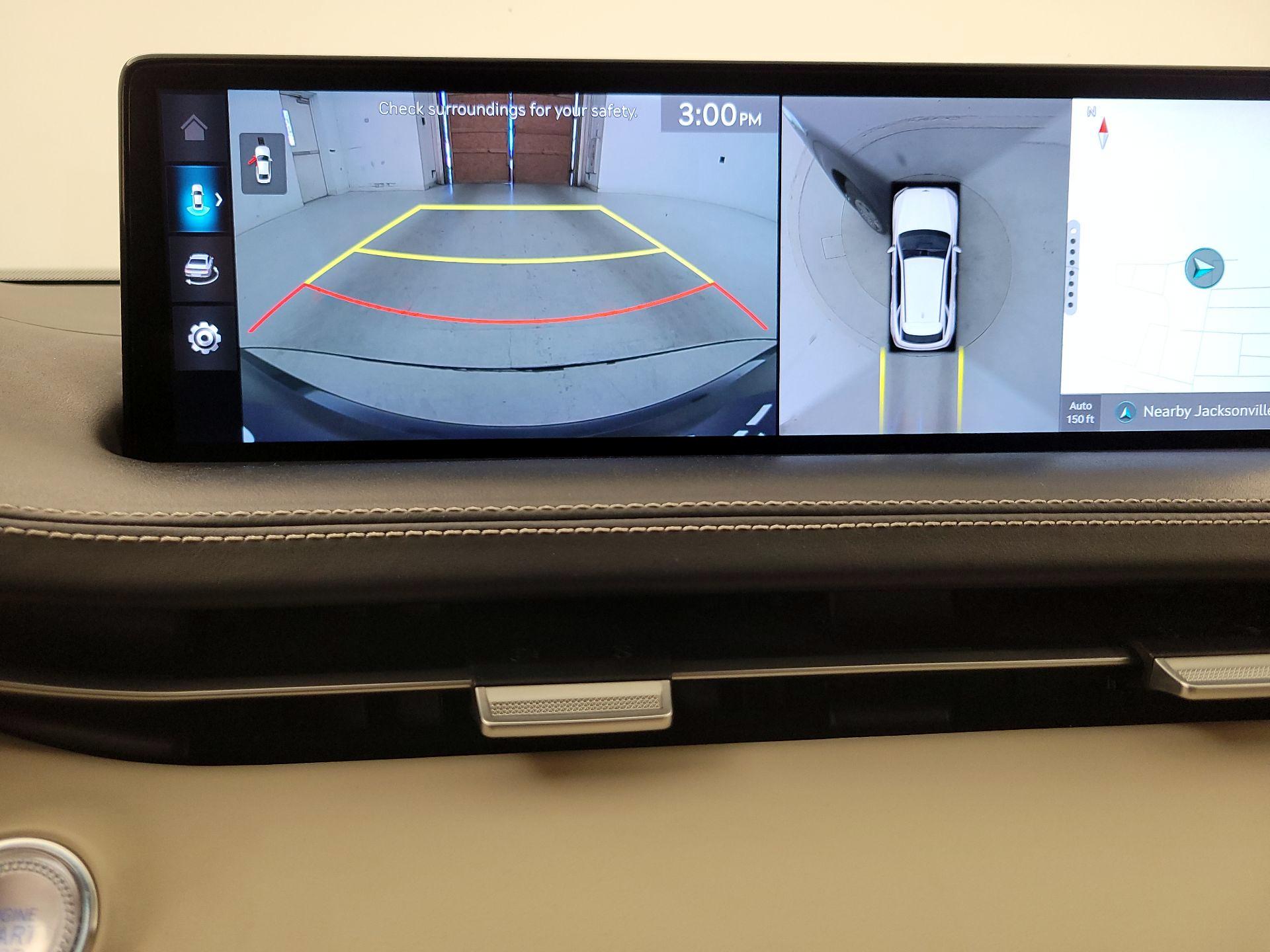 Thumbnail: 2022 Genesis GV70 - 15