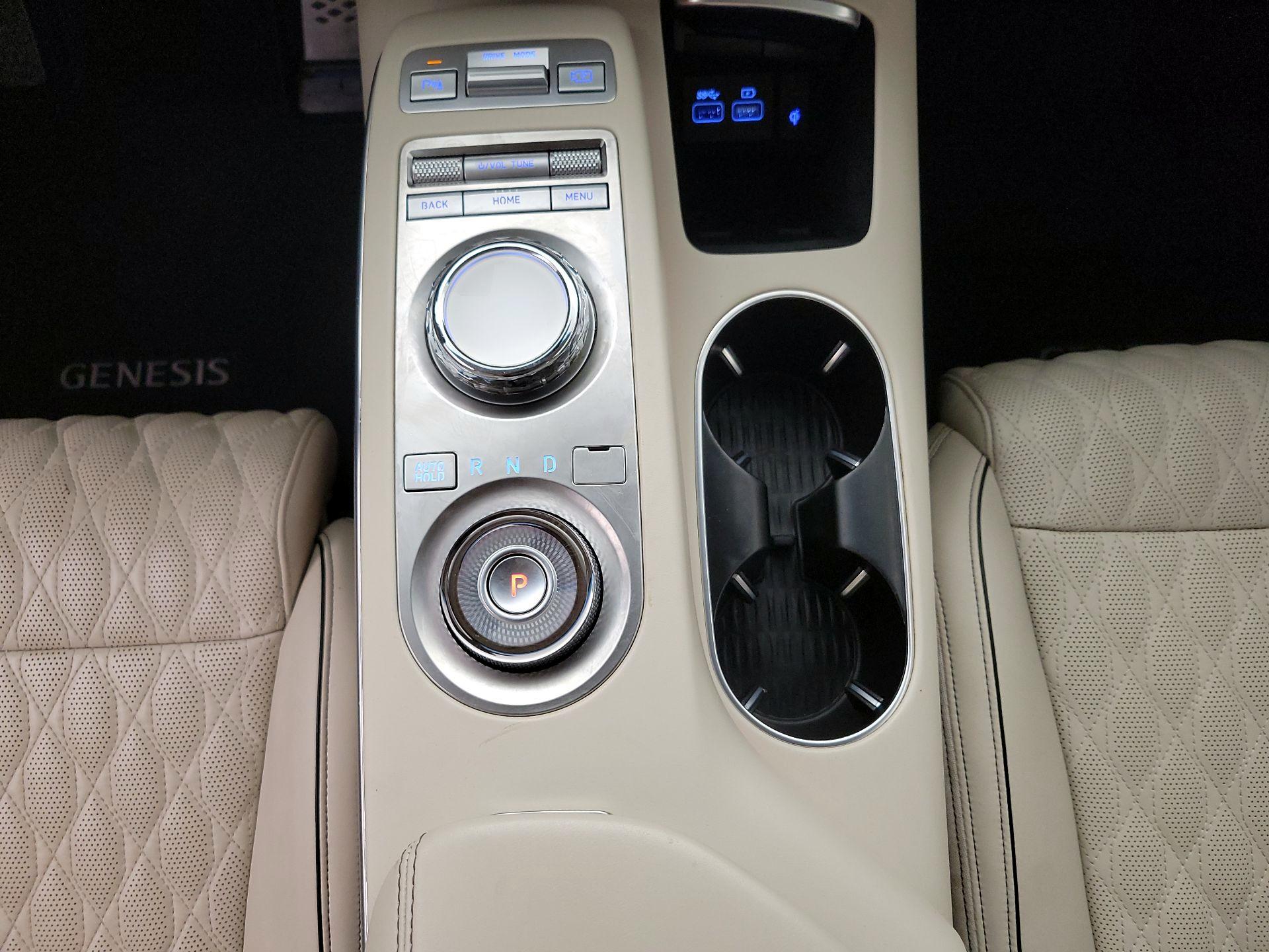 Thumbnail: 2022 Genesis GV70 - 18