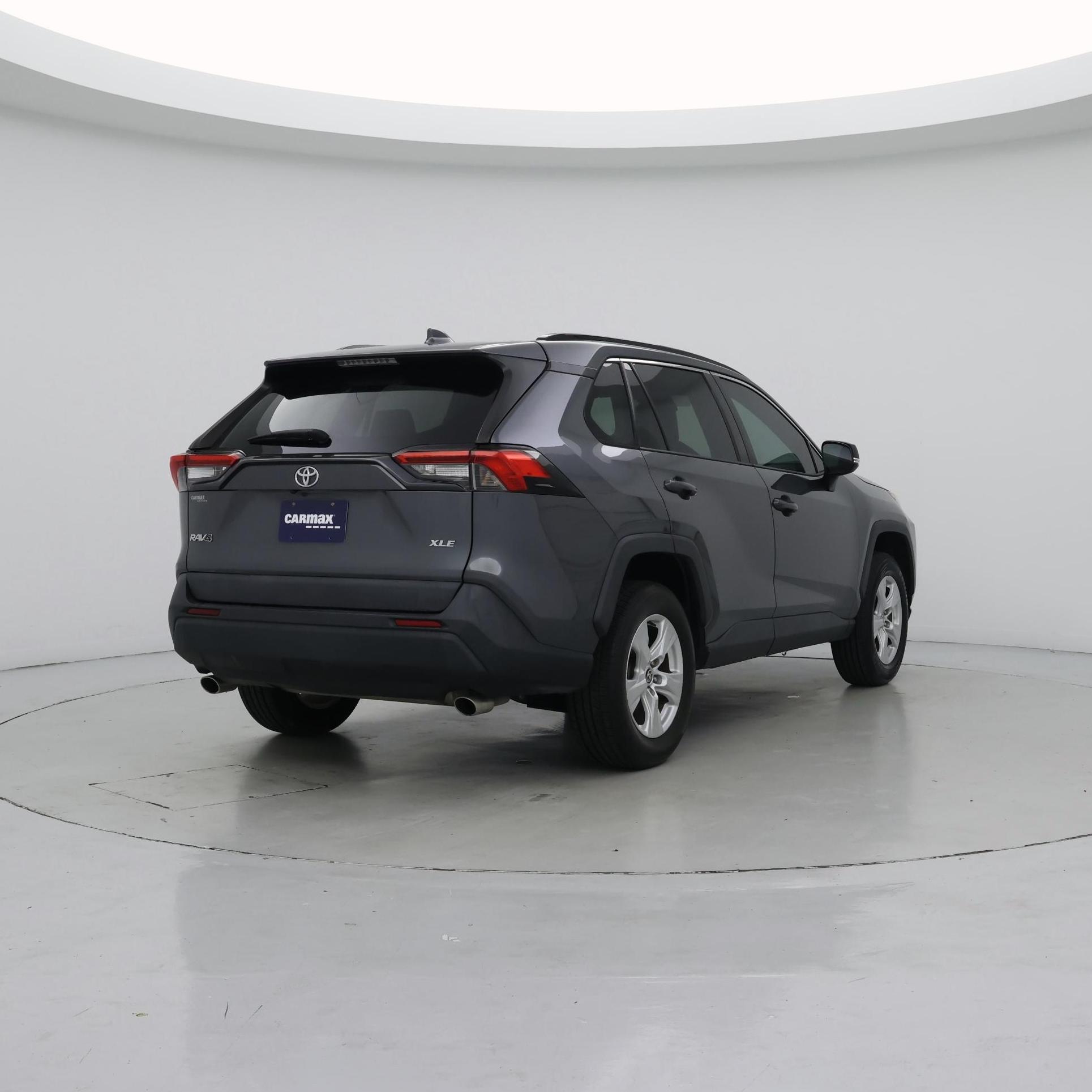 Thumbnail: 2021 Toyota RAV4 - 8