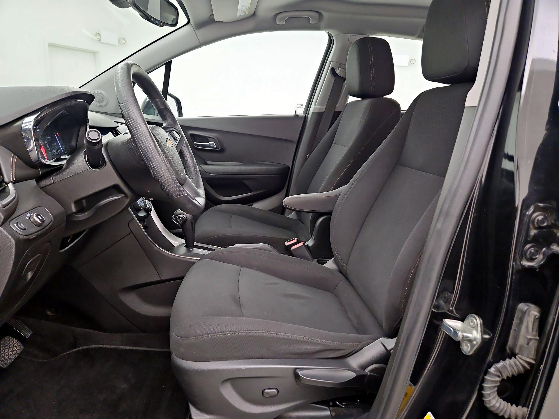 Thumbnail: 2018 Chevrolet Trax - 11