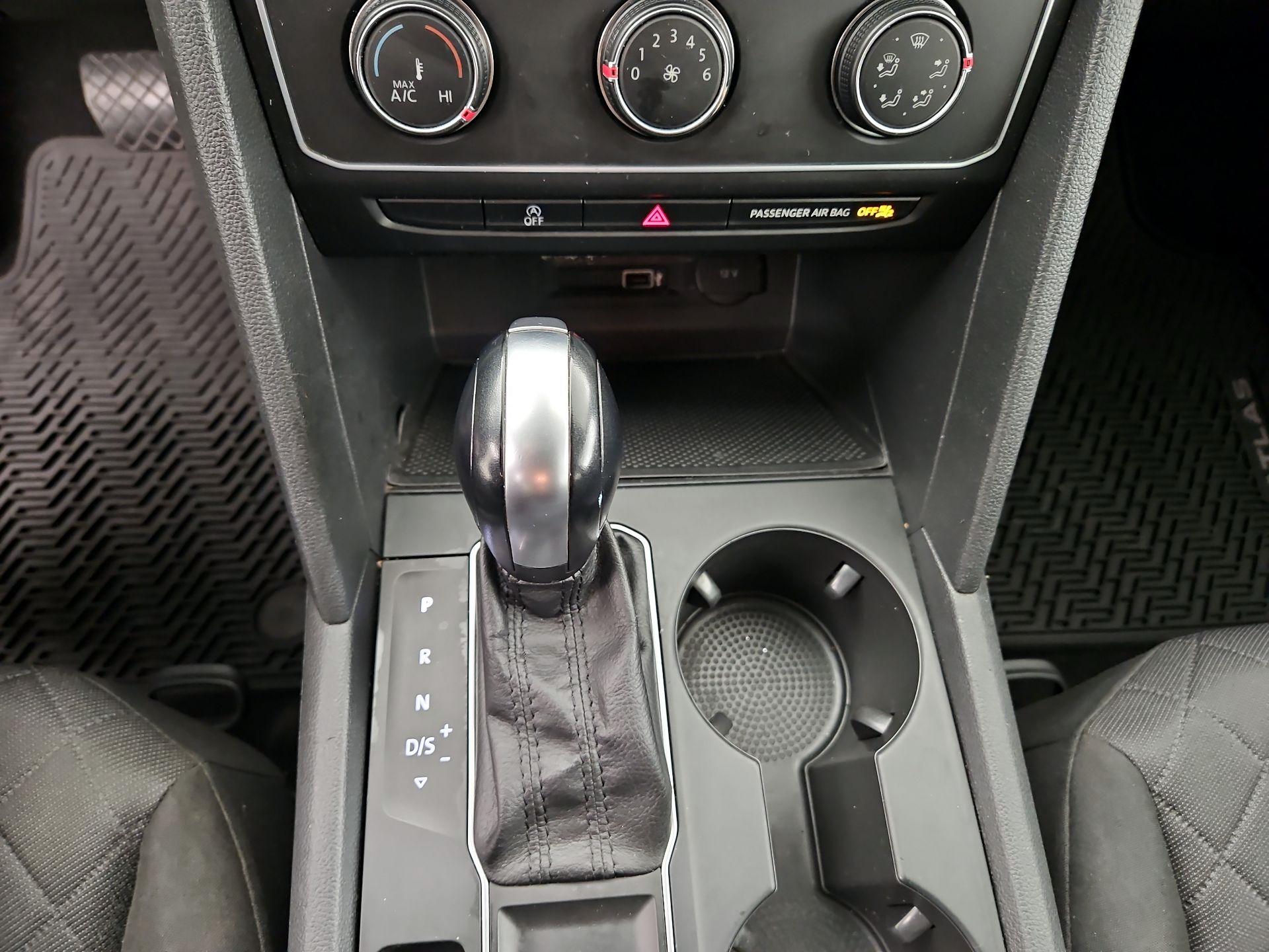 Thumbnail: 2018 Volkswagen Atlas - 17