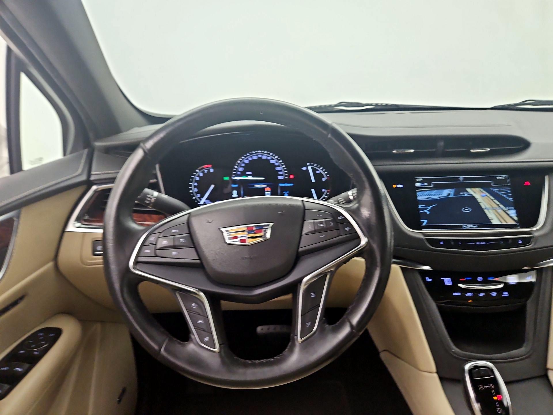 Thumbnail: 2019 Cadillac XT5 - 10