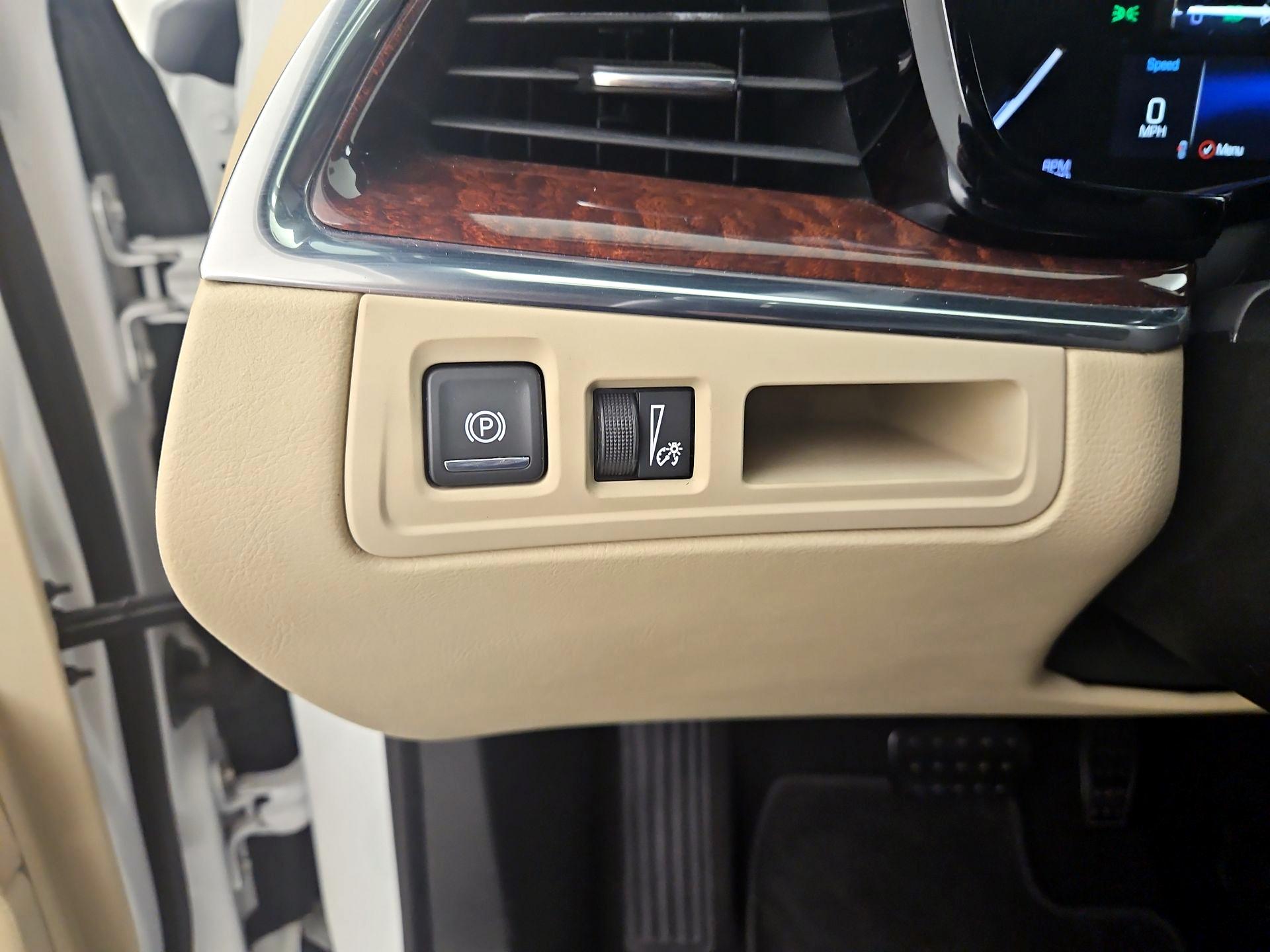 Thumbnail: 2019 Cadillac XT5 - 13