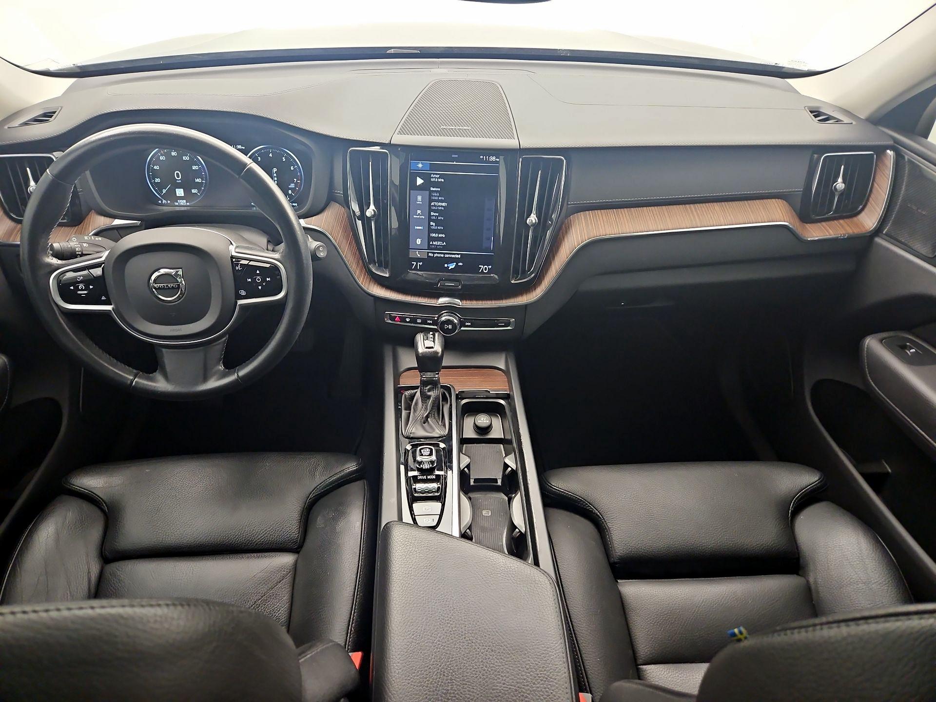 Thumbnail: 2020 Volvo XC60 - 9