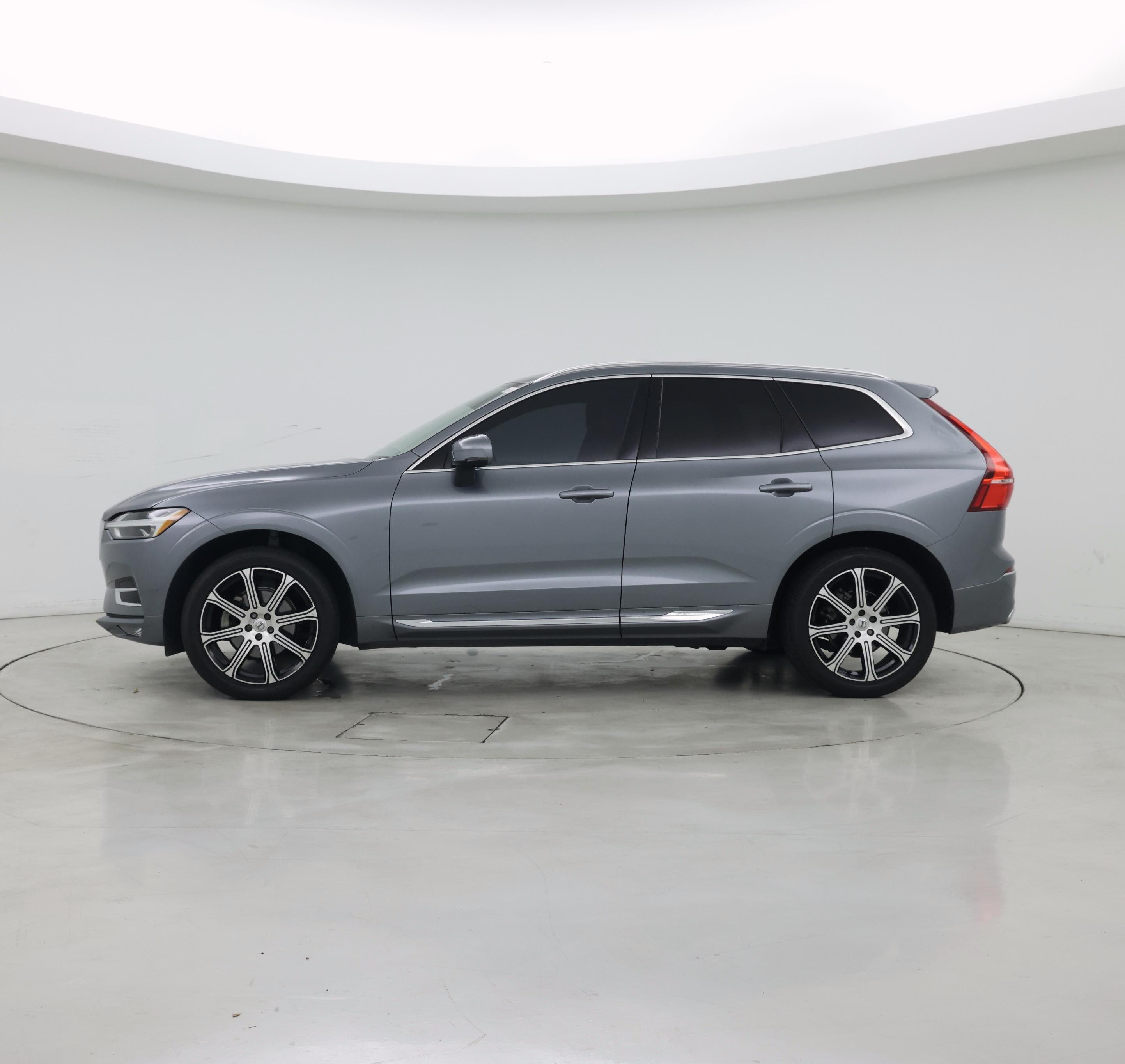 Thumbnail: 2020 Volvo XC60 - 3