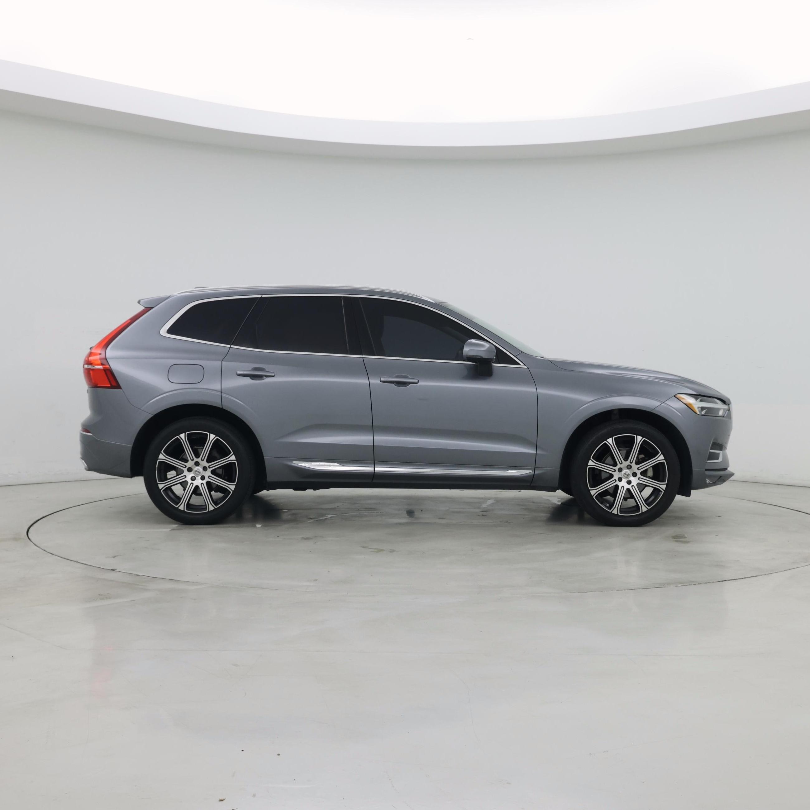 Thumbnail: 2020 Volvo XC60 - 7