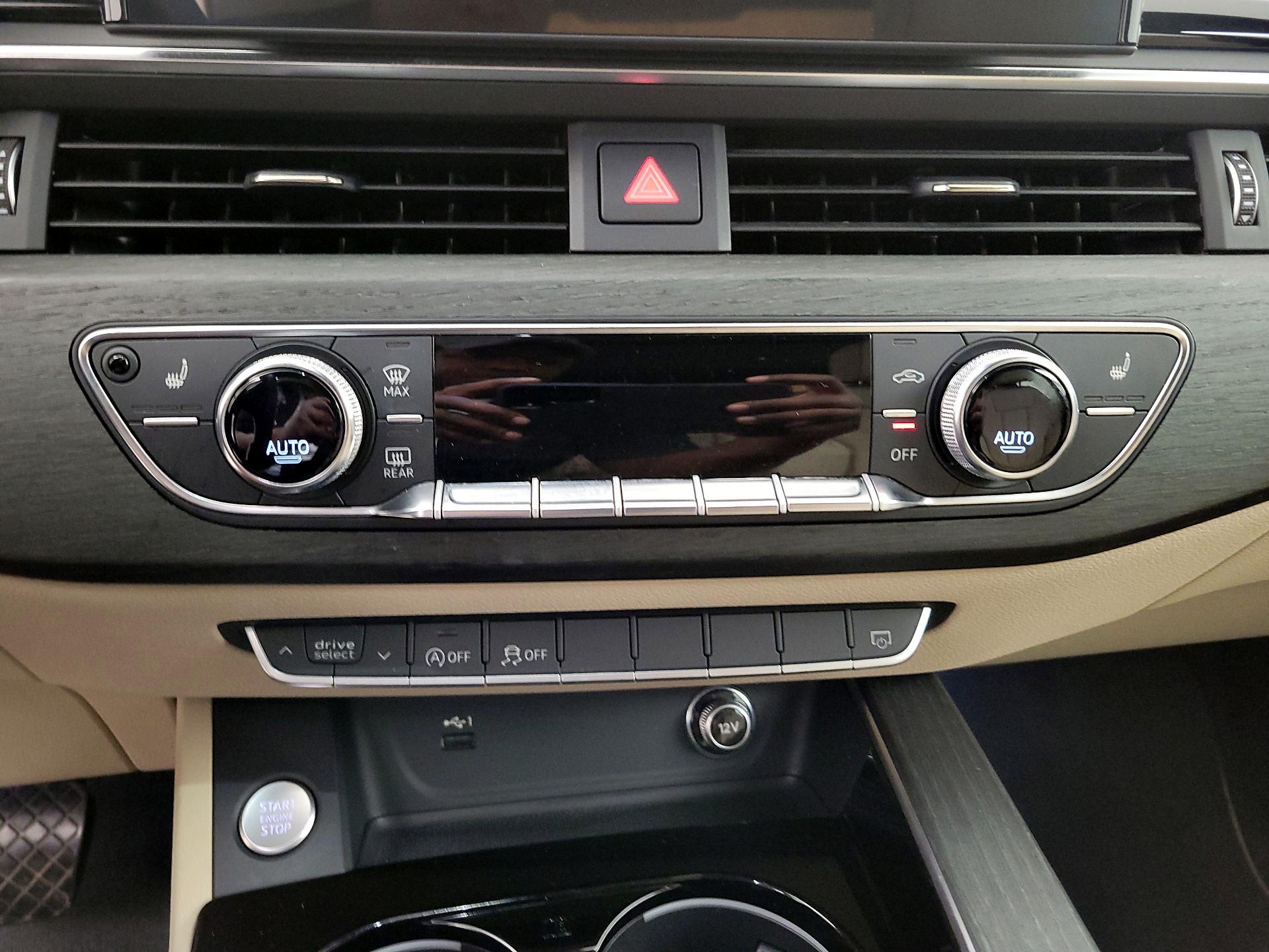 Thumbnail: 2020 Audi A4 - 16