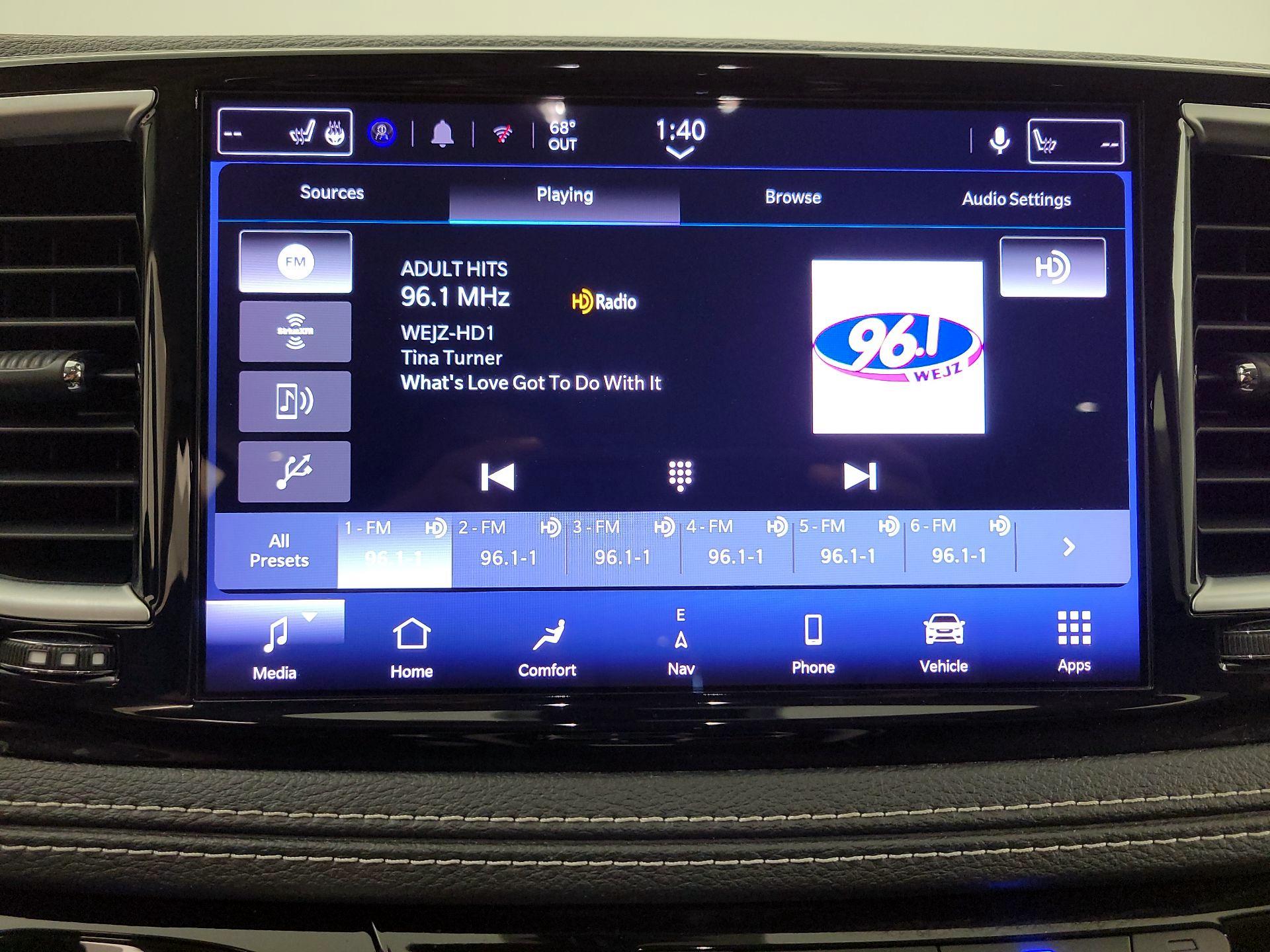 Thumbnail: 2023 Chrysler Pacifica - 16