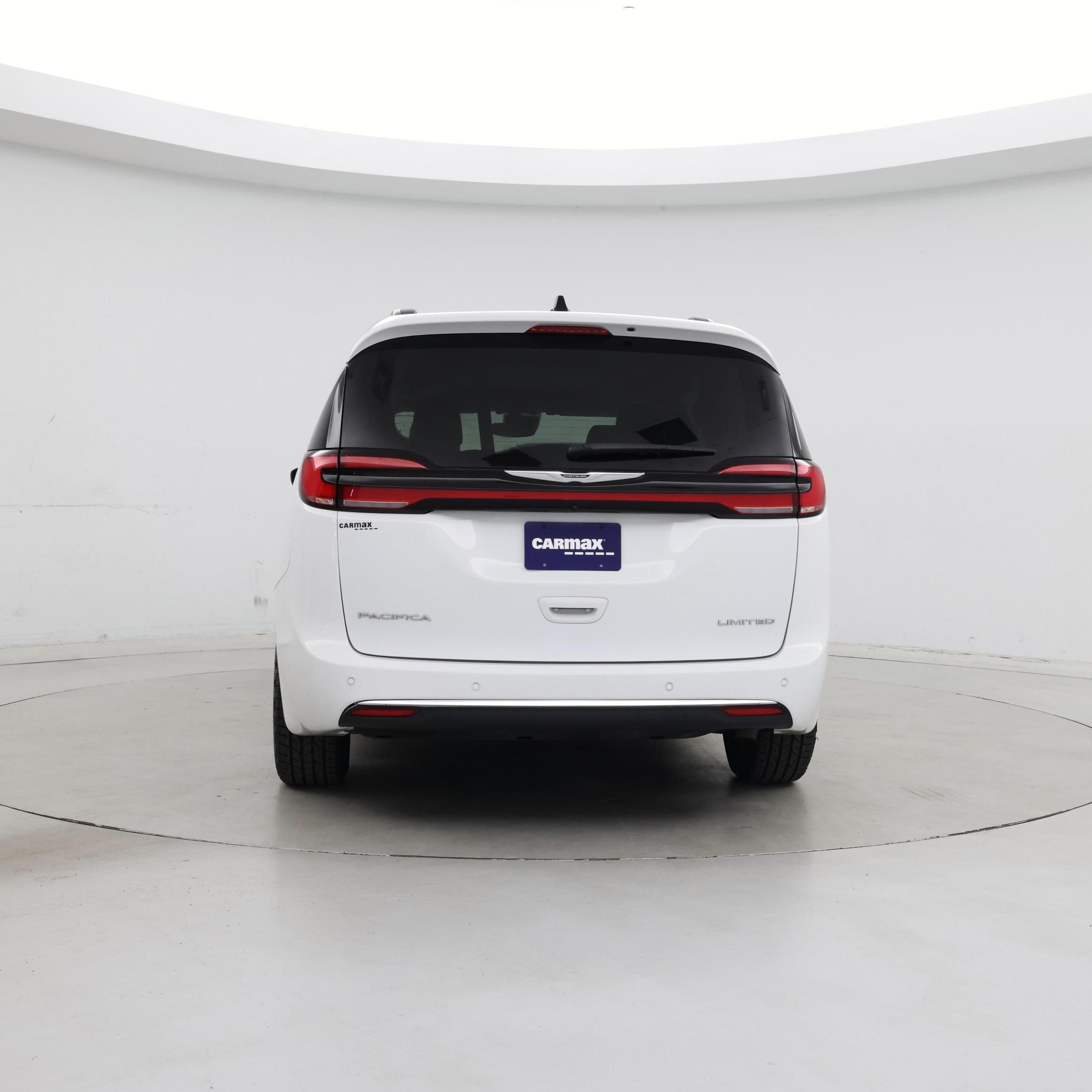 Thumbnail: 2023 Chrysler Pacifica - 6