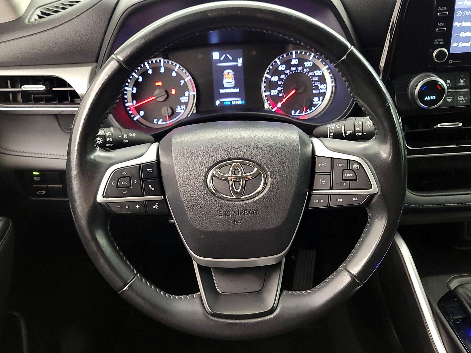 Thumbnail: 2022 Toyota Highlander - 10