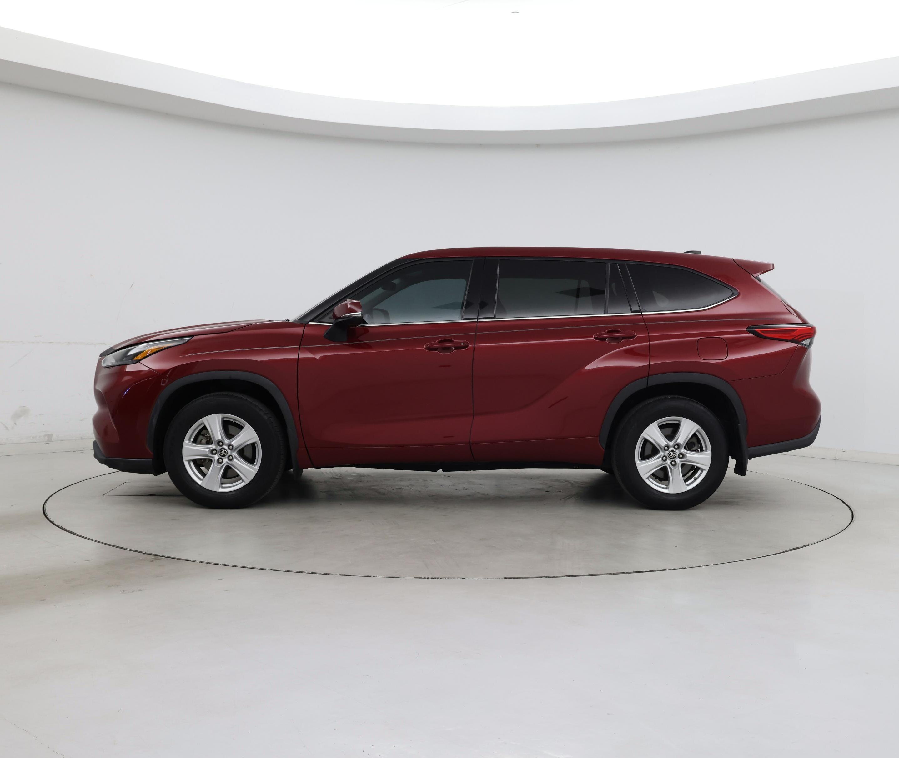Thumbnail: 2022 Toyota Highlander - 3