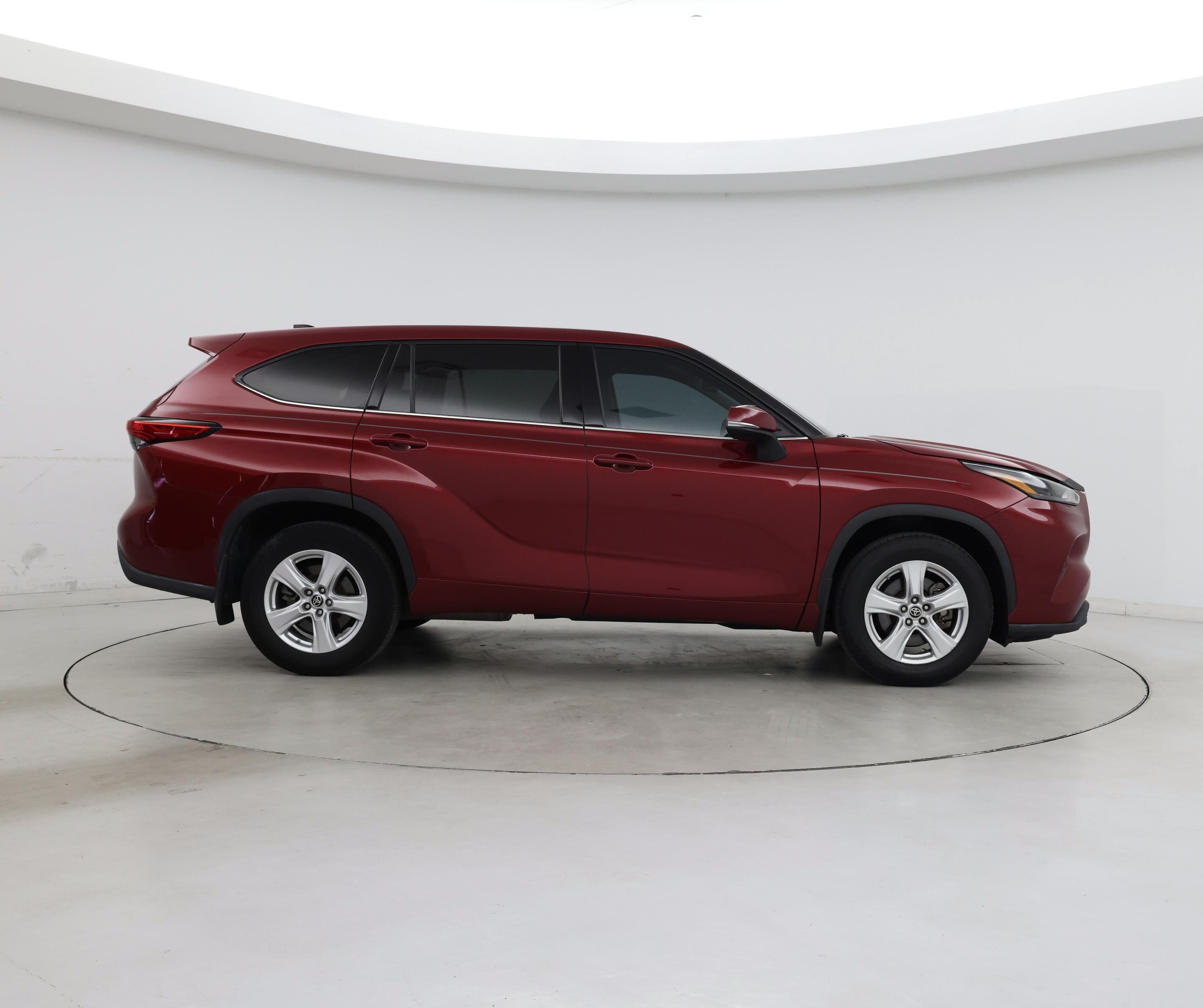 Thumbnail: 2022 Toyota Highlander - 7