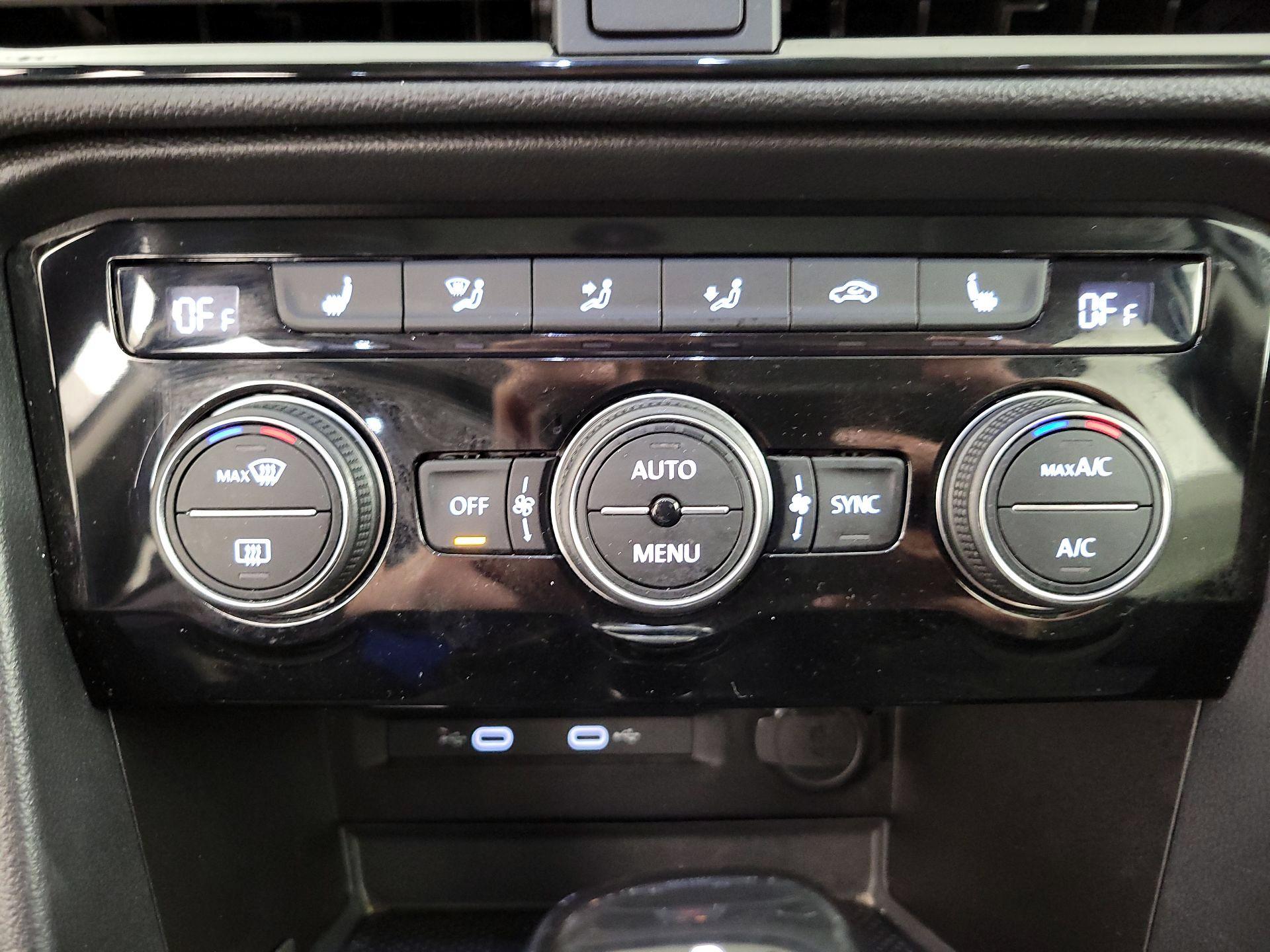 Thumbnail: 2024 Volkswagen Taos - 16