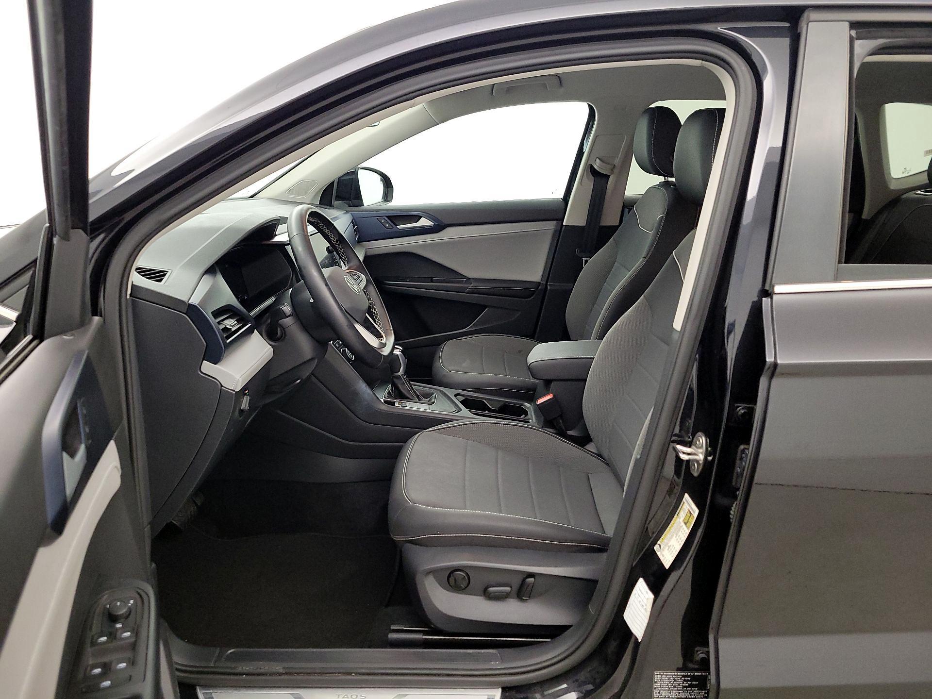 Thumbnail: 2024 Volkswagen Taos - 11