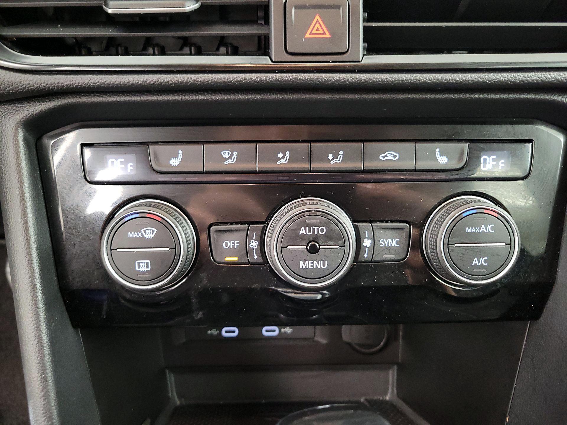 Thumbnail: 2024 Volkswagen Taos - 16