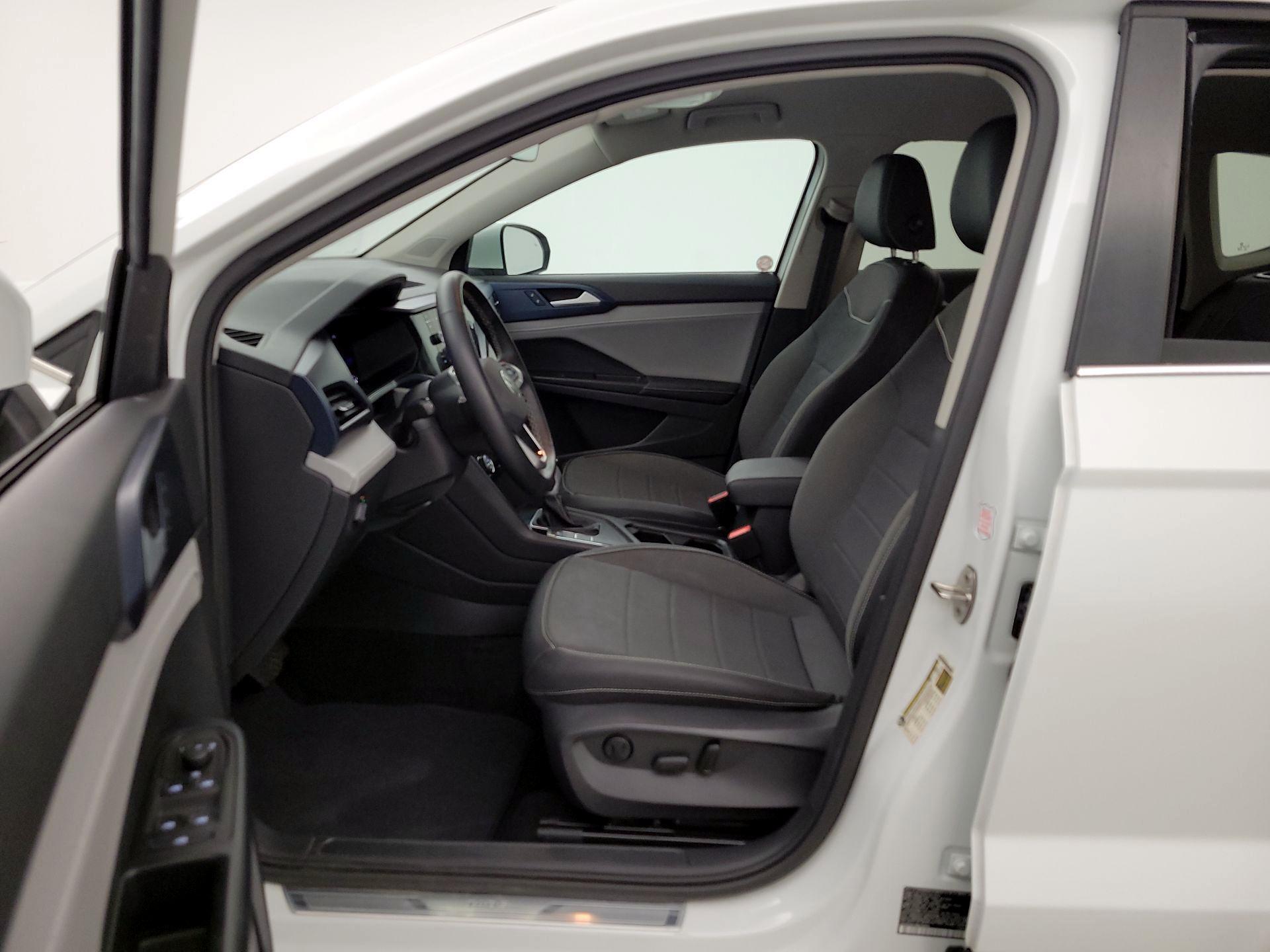 Thumbnail: 2024 Volkswagen Taos - 11