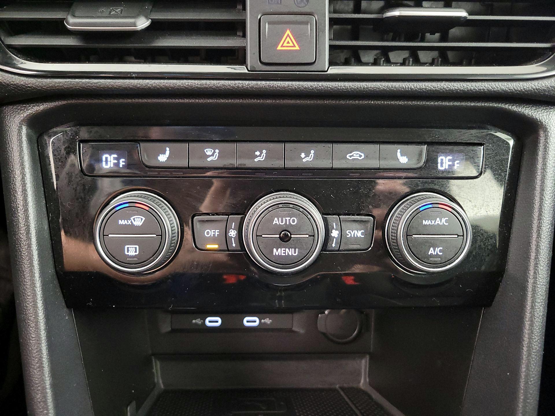 Thumbnail: 2024 Volkswagen Taos - 16