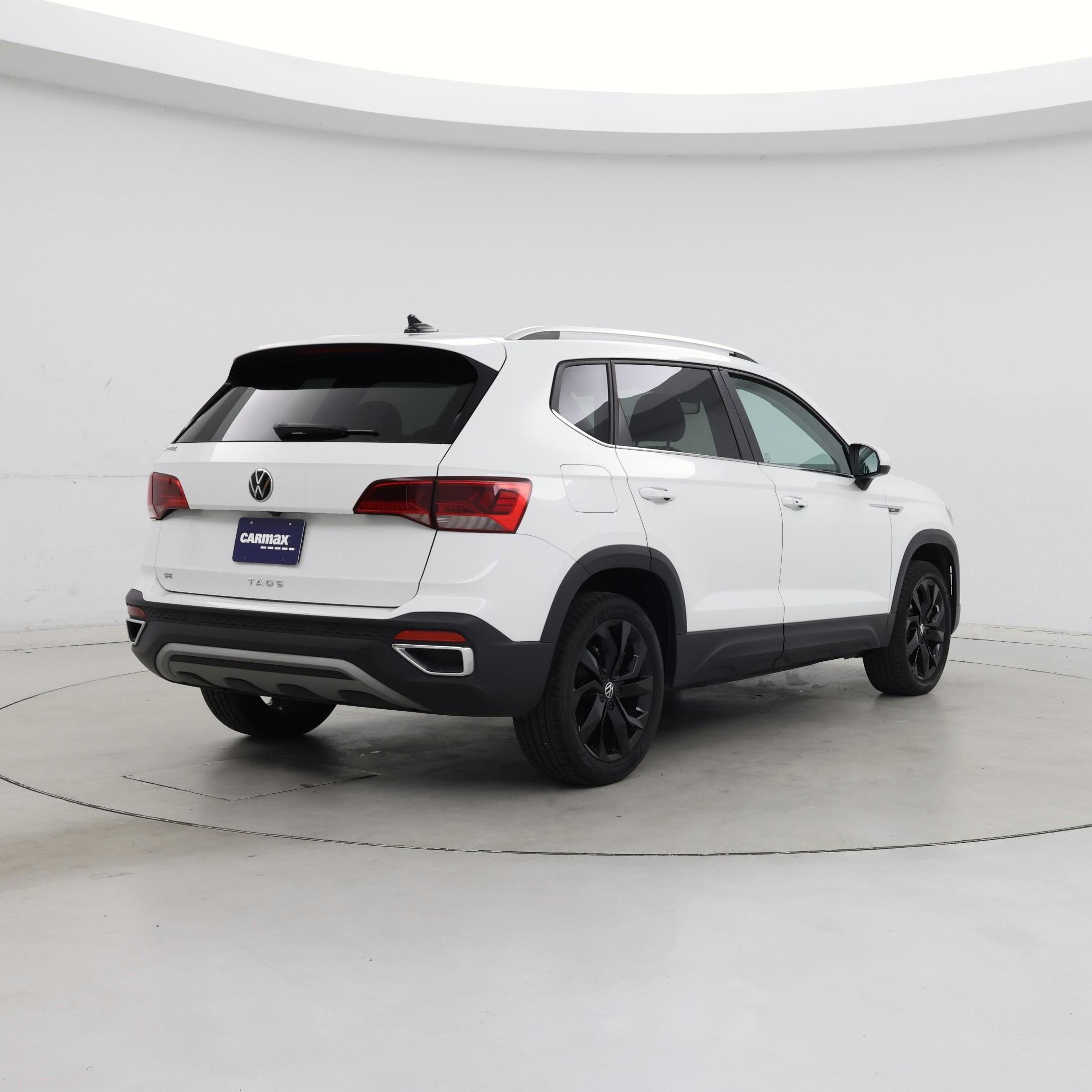 Thumbnail: 2024 Volkswagen Taos - 8