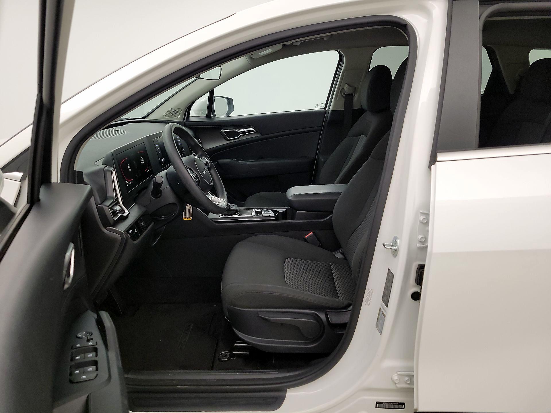 Thumbnail: 2024 Kia Sportage - 11