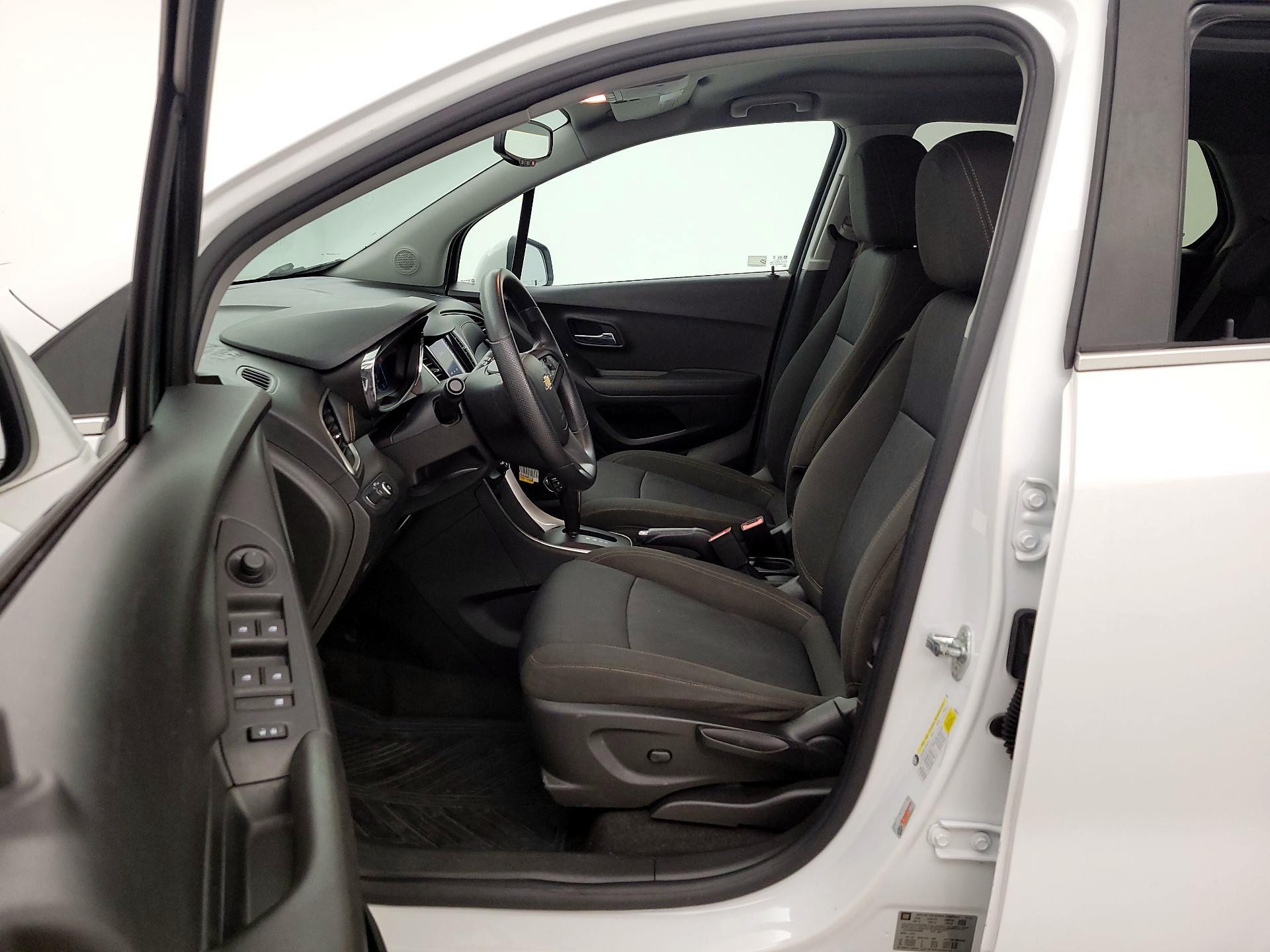 Thumbnail: 2020 Chevrolet Trax - 11