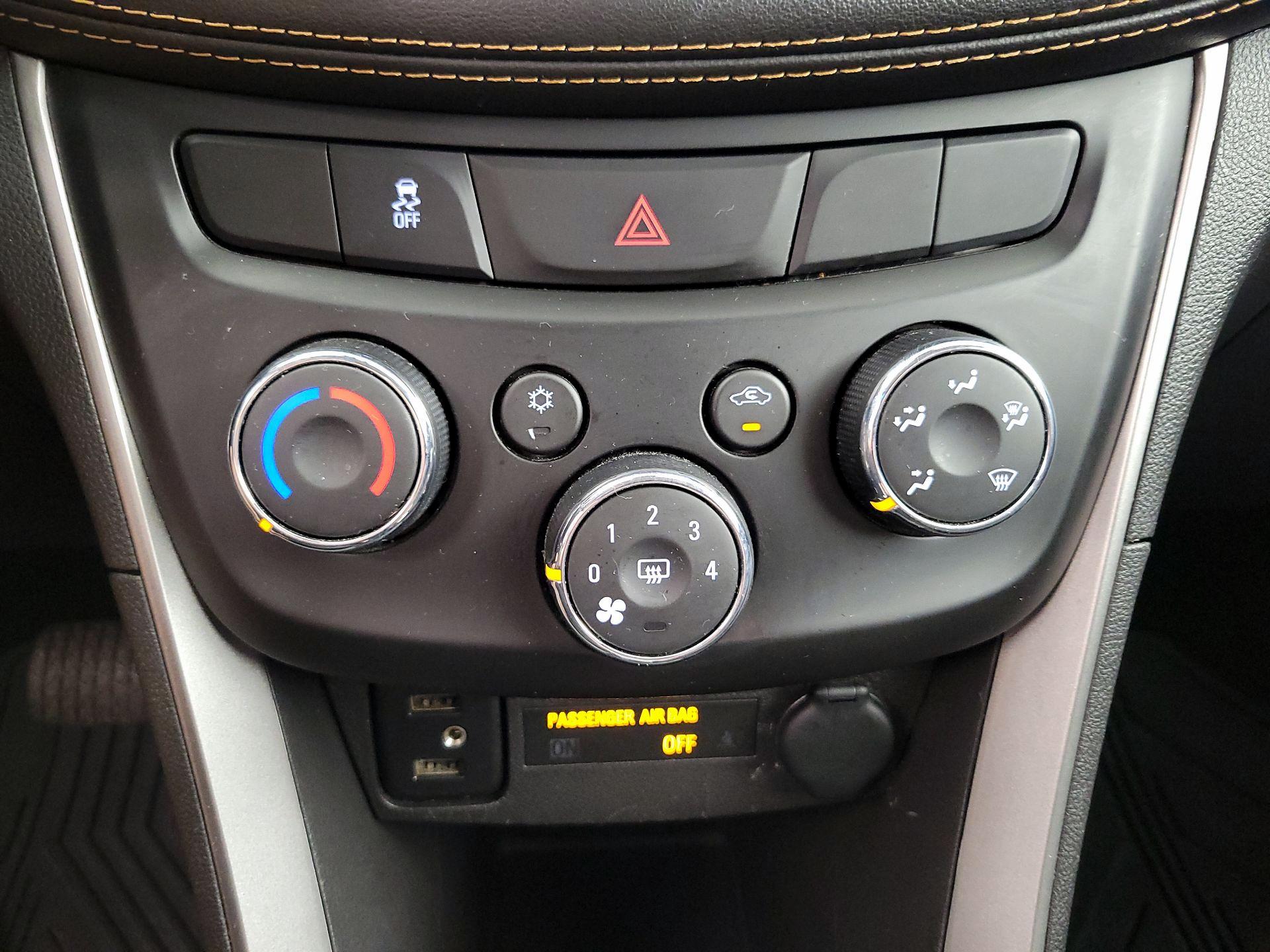 Thumbnail: 2020 Chevrolet Trax - 16