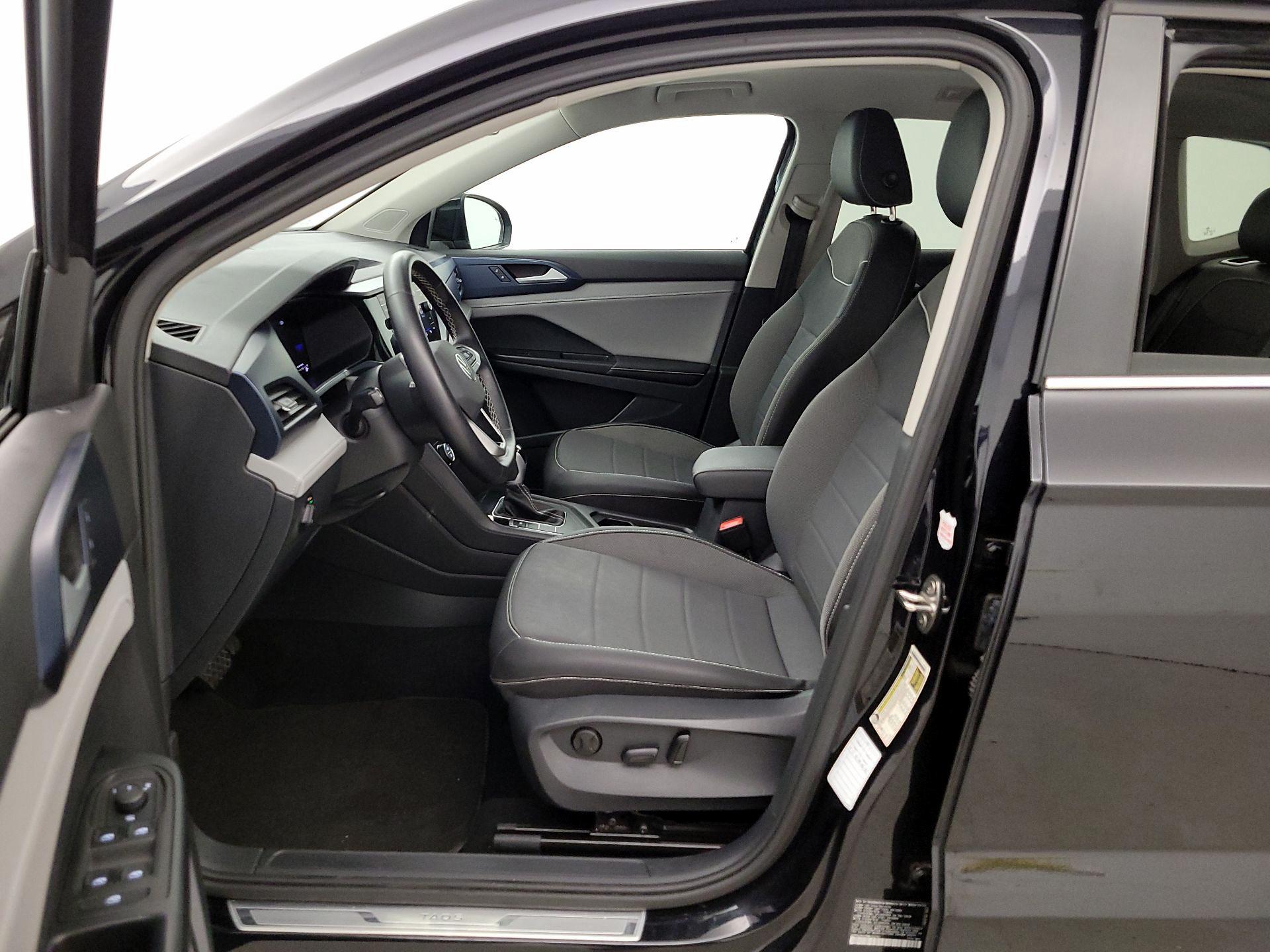 Thumbnail: 2024 Volkswagen Taos - 11