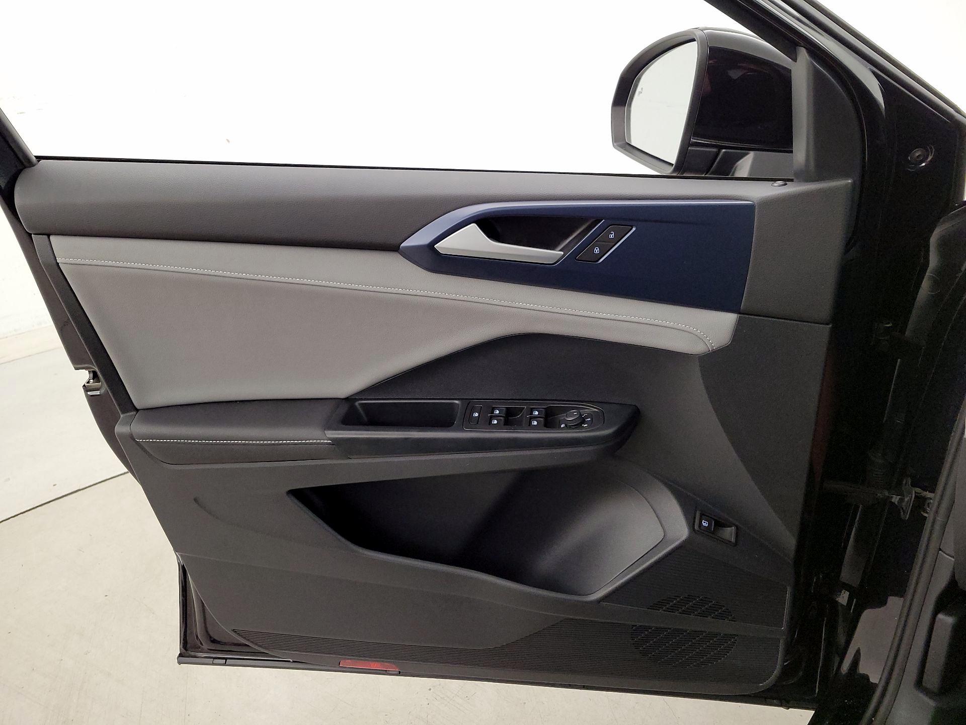 Thumbnail: 2024 Volkswagen Taos - 12