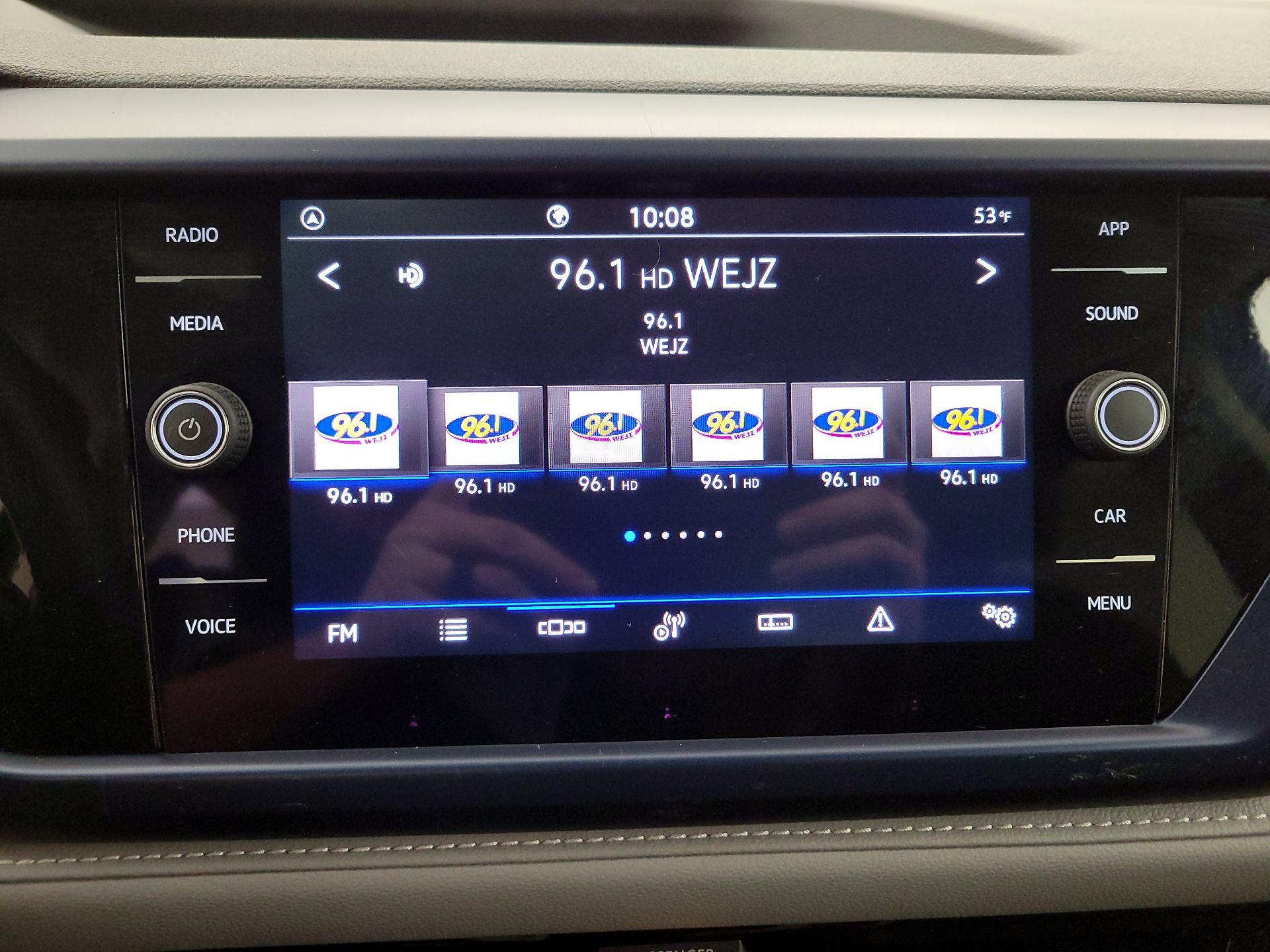 Thumbnail: 2024 Volkswagen Taos - 15