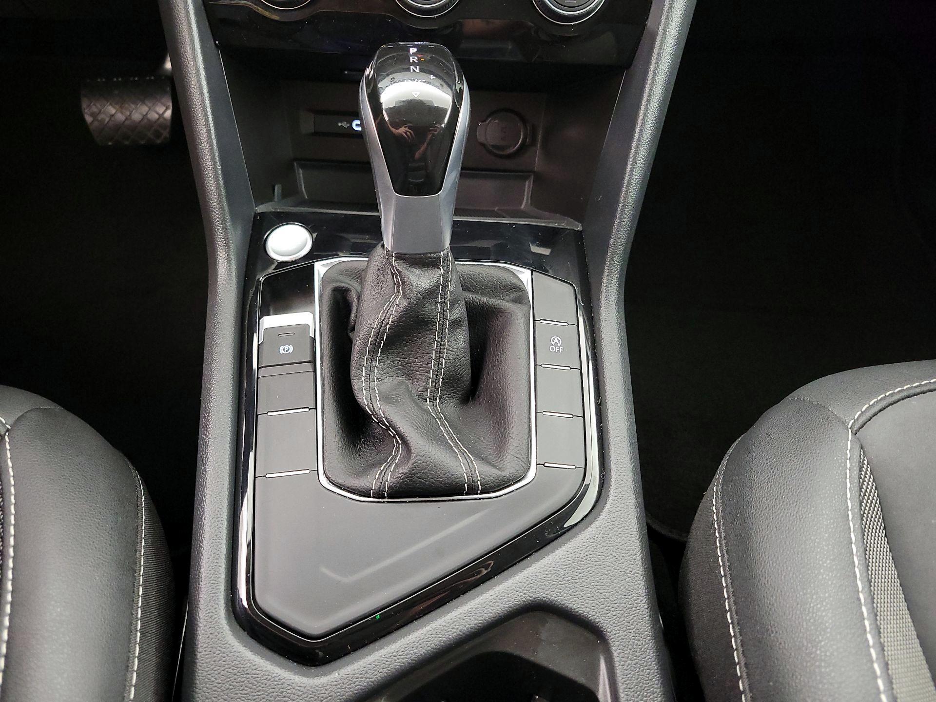 Thumbnail: 2024 Volkswagen Taos - 17