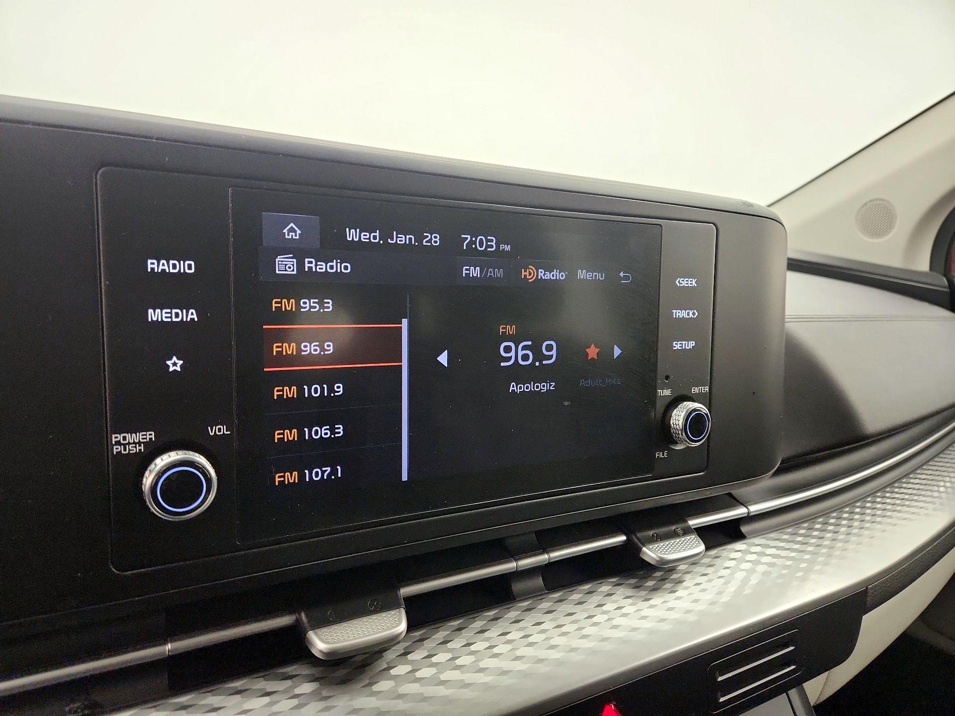 Thumbnail: 2024 Kia Carnival - 15