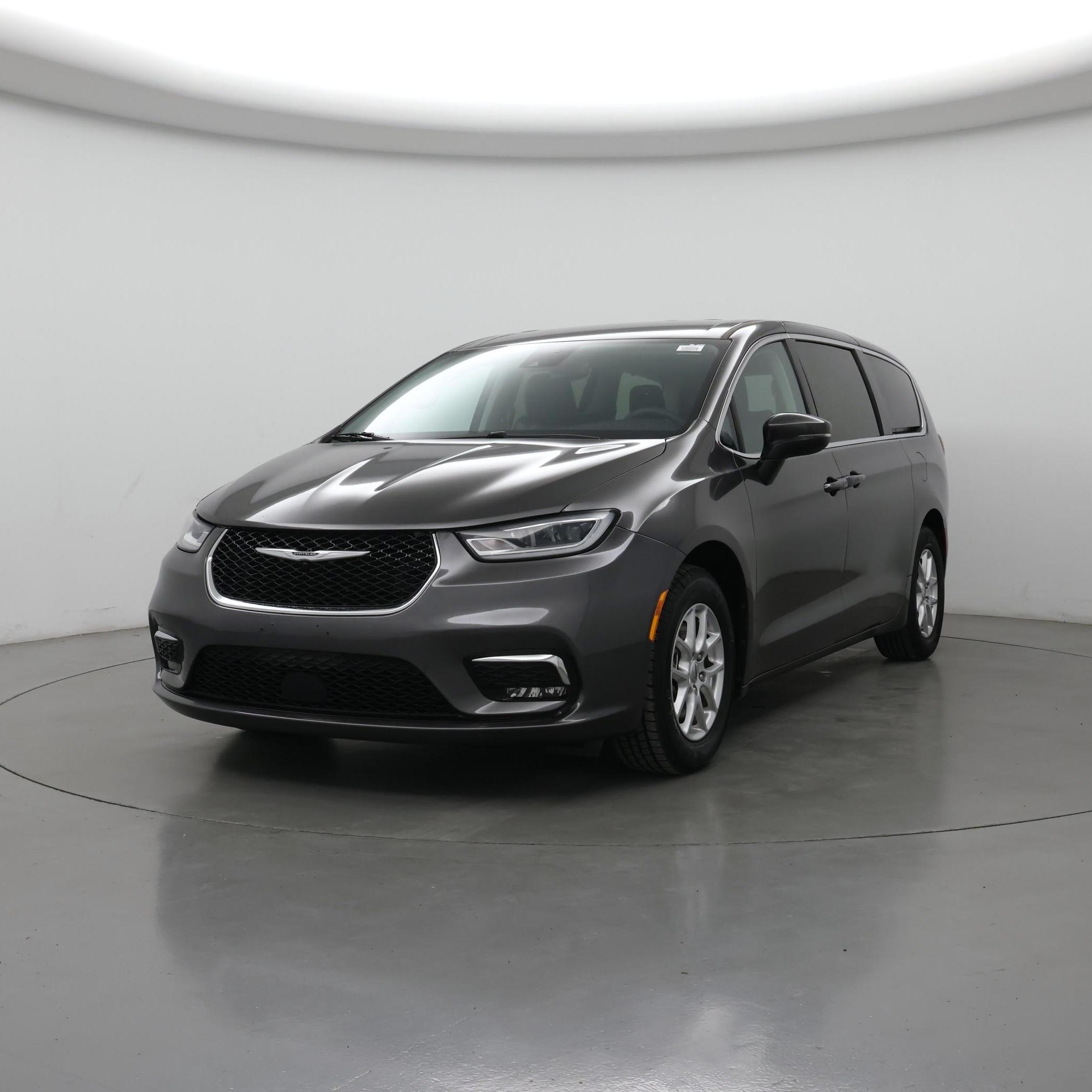 Thumbnail: 2023 Chrysler Pacifica - 4