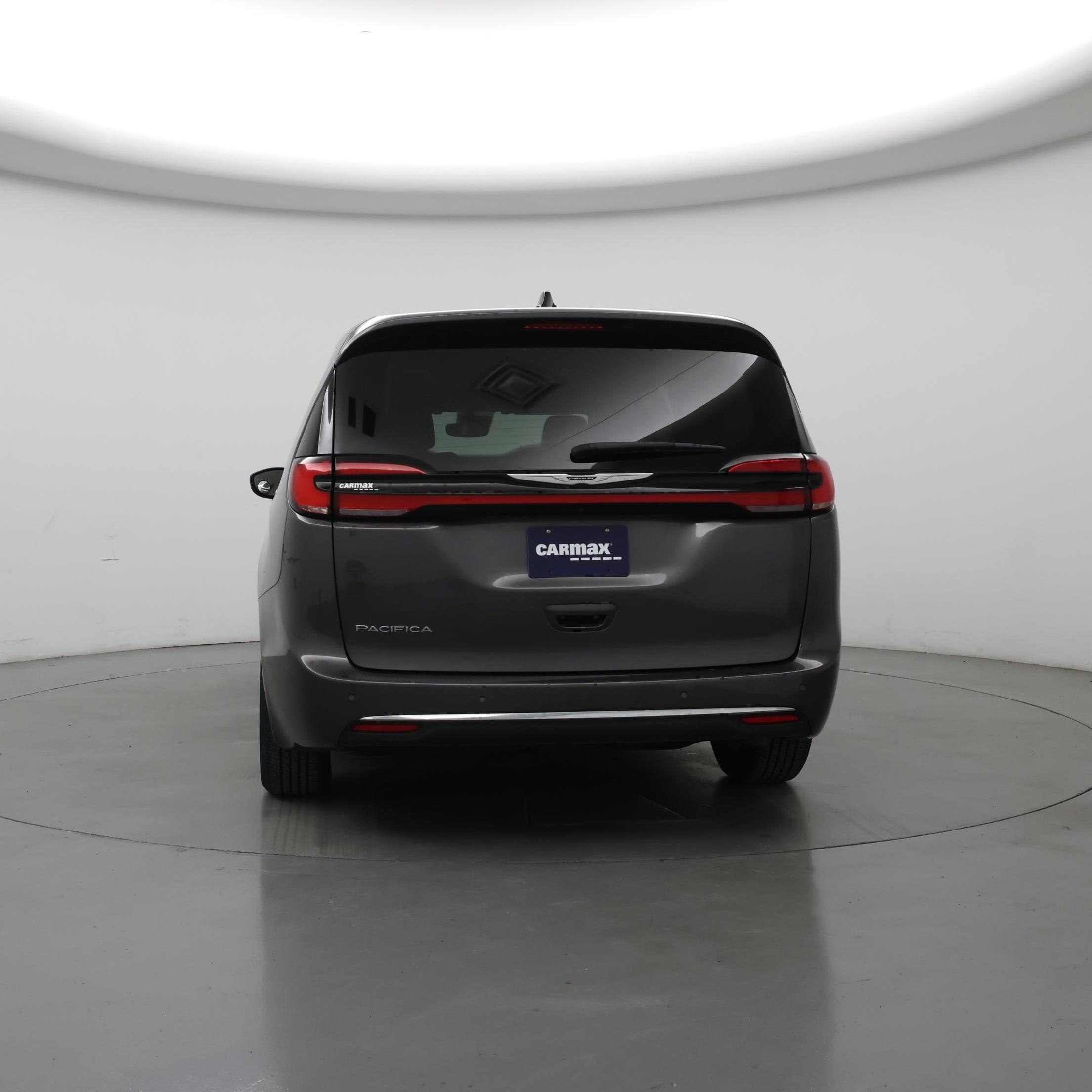 Thumbnail: 2023 Chrysler Pacifica - 6